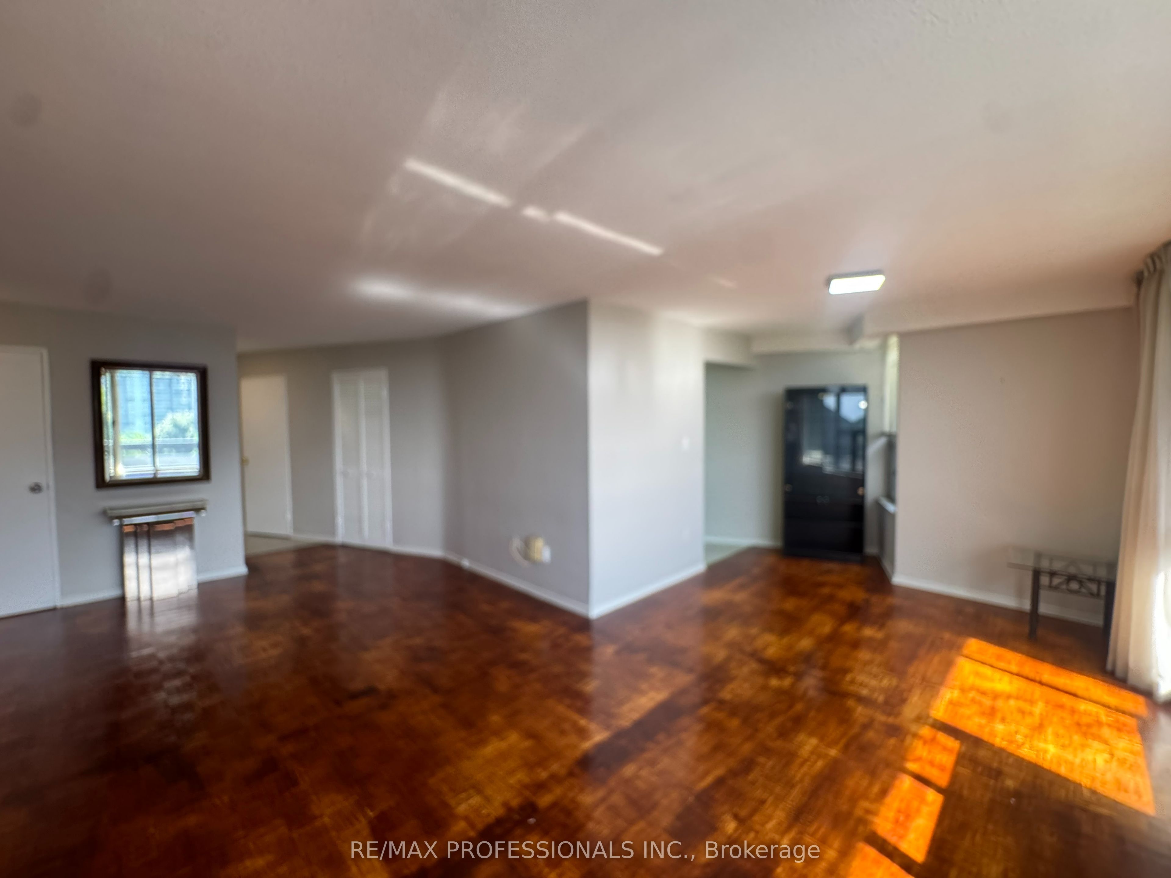 11 Wincott Drive 602, Toronto, ON M9R 2R9 photo 5