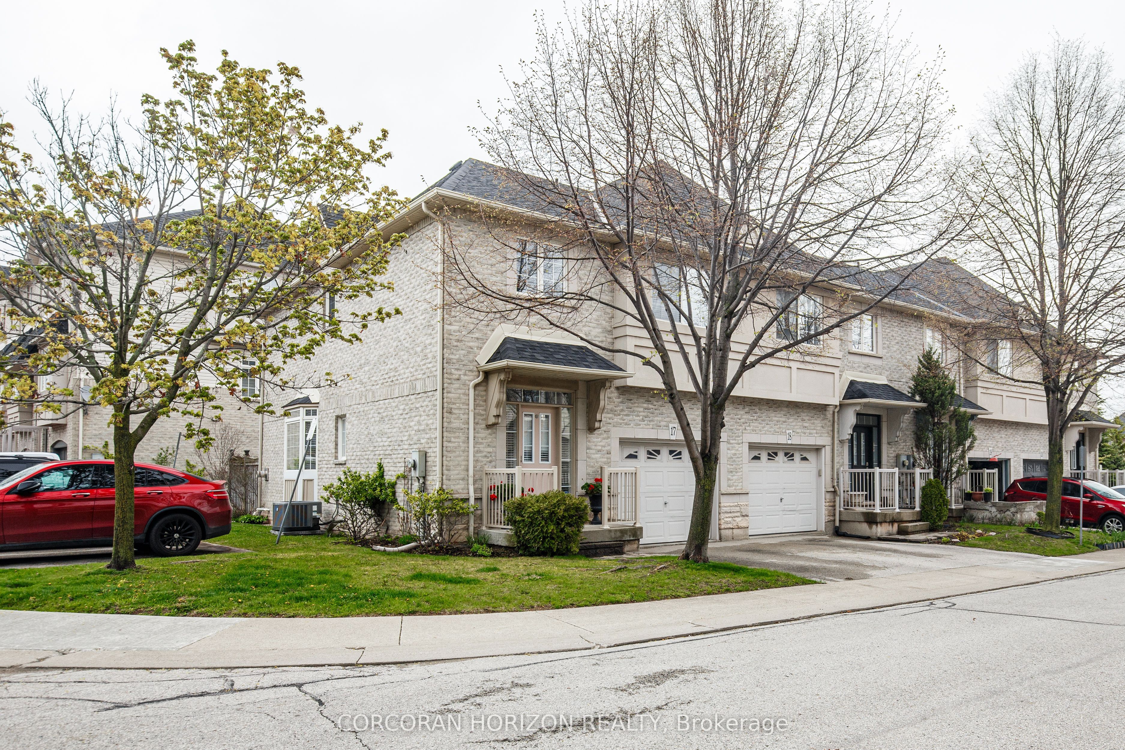 5080 Fairview Street 17, Burlington, ON L7L 7E9 photo 3