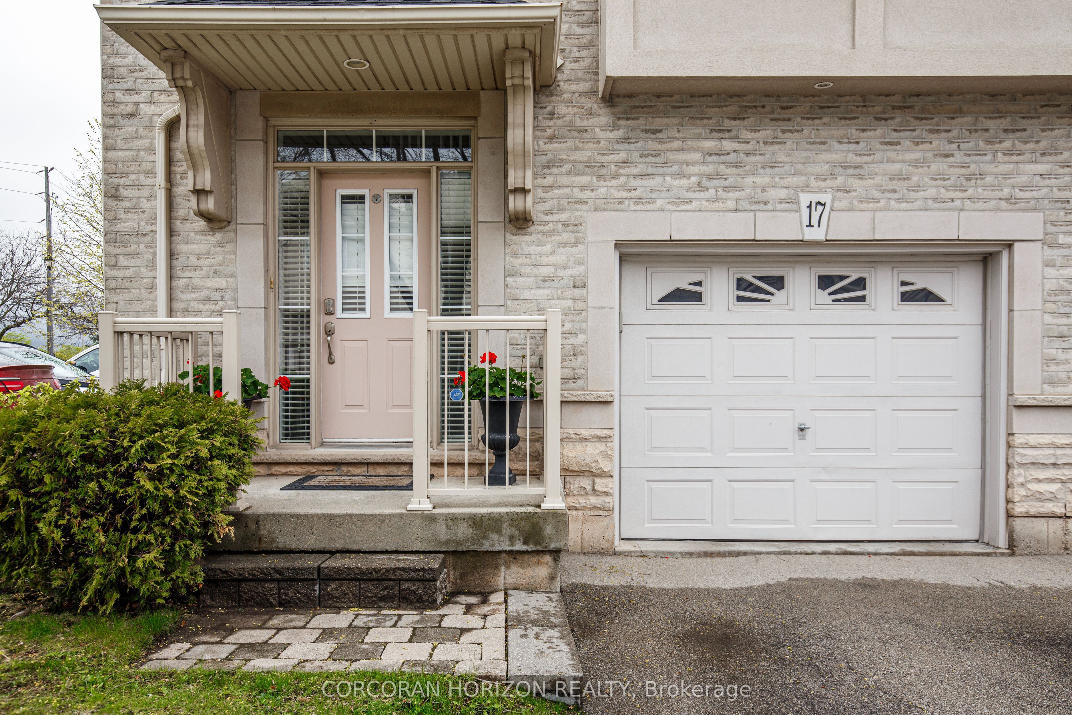 5080 Fairview Street 17, Burlington, ON L7L 7E9 photo 4