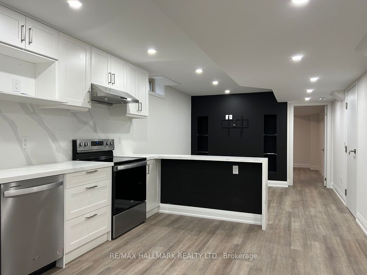 18 Knox Avenue Bsmt, Toronto, ON M9L 2M3 photo 5