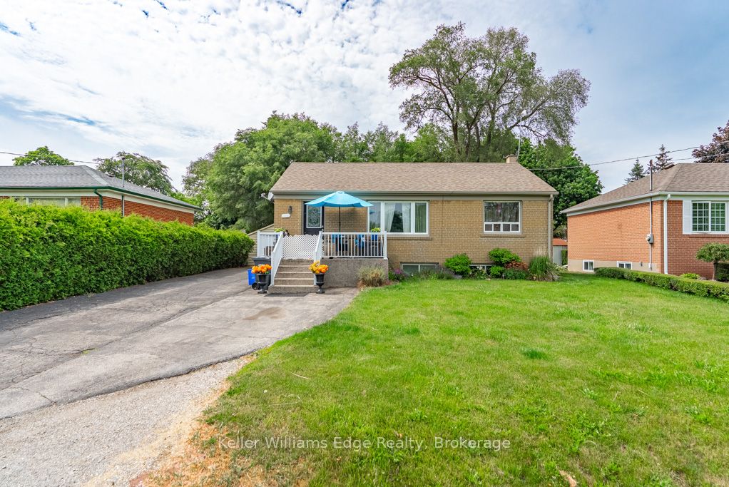 1025 Pinegrove Road, Oakville, ON L6L 2W3 photo 2