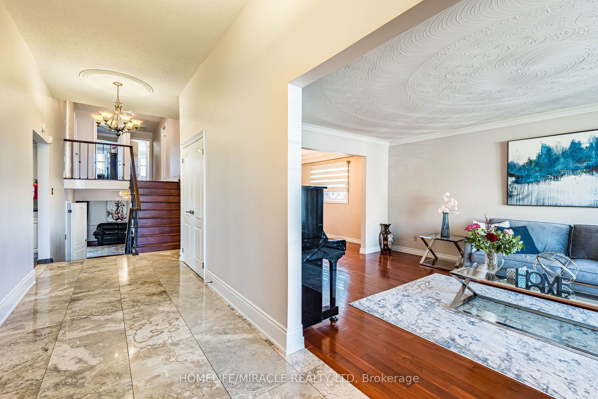 3188 Parkerhill Road, Mississauga, ON L5B 1V8 photo 5