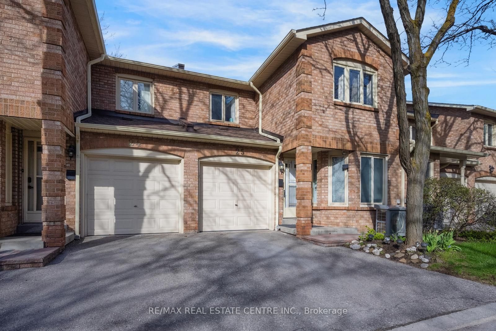 5020 Delaware Drive 25, Mississauga, ON L4Z 3C7 photo 2