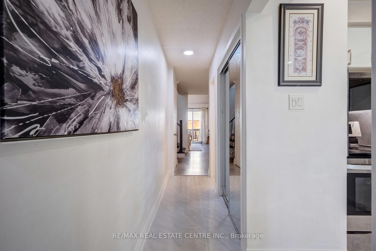 5020 Delaware Drive 25, Mississauga, ON L4Z 3C7 photo 4