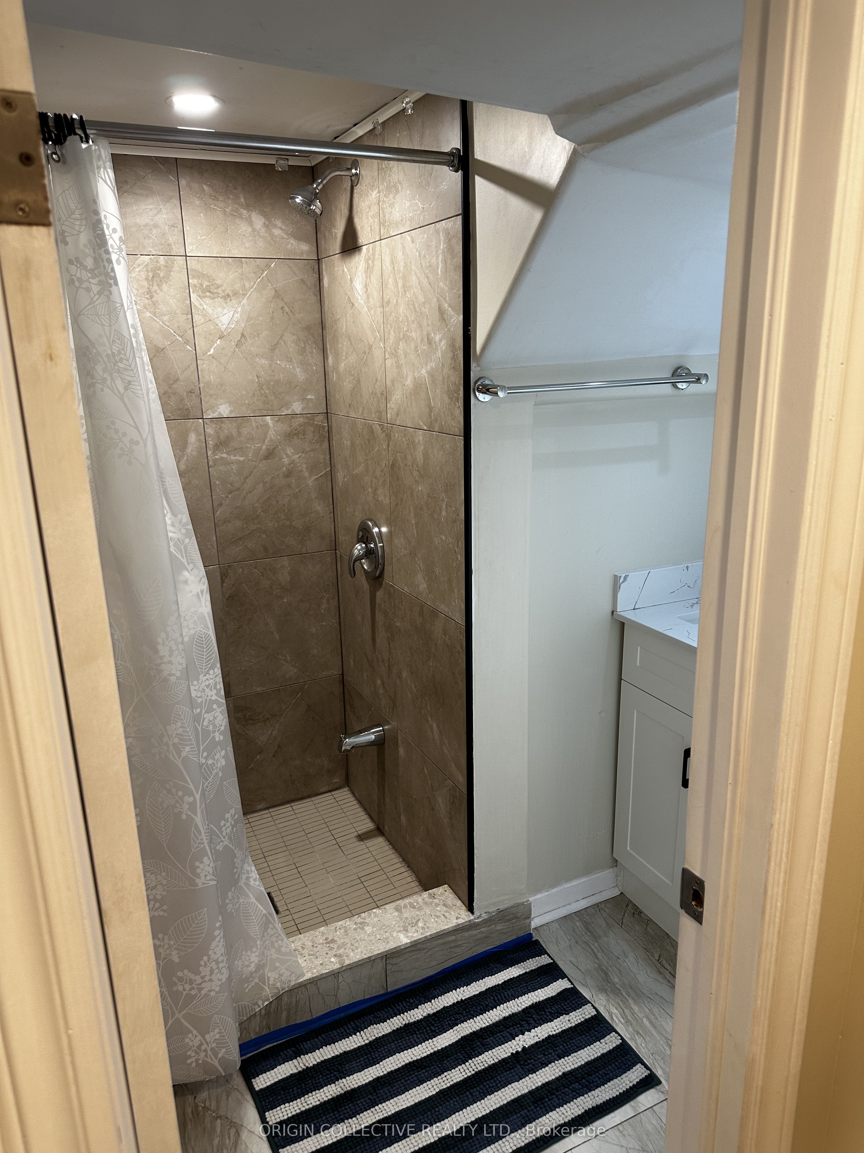 280 Thirtieth Street Basement 2, Toronto, ON M8W 3E3 photo 5