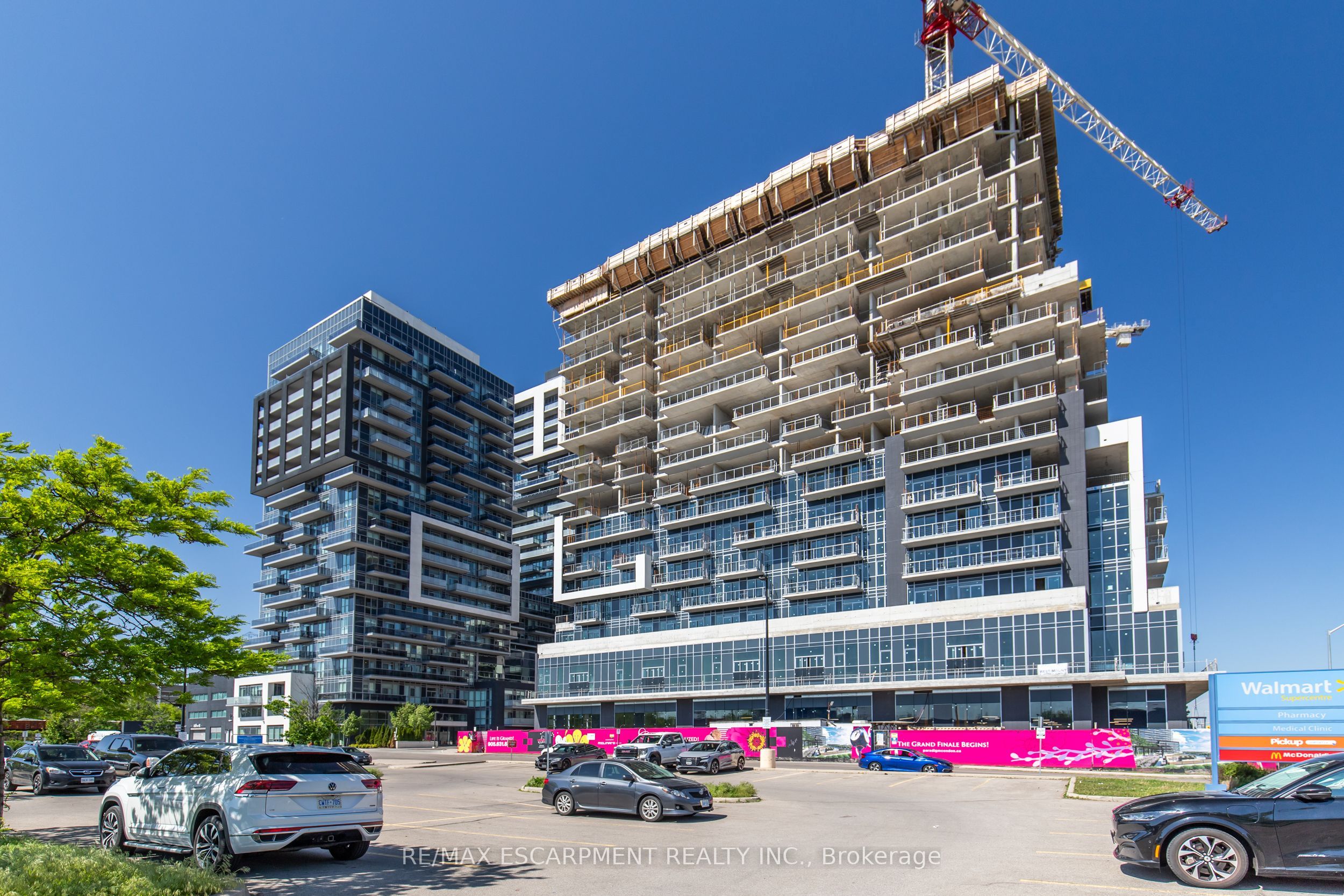 2093 Fairview Street 611, Burlington, ON L7R 0E6