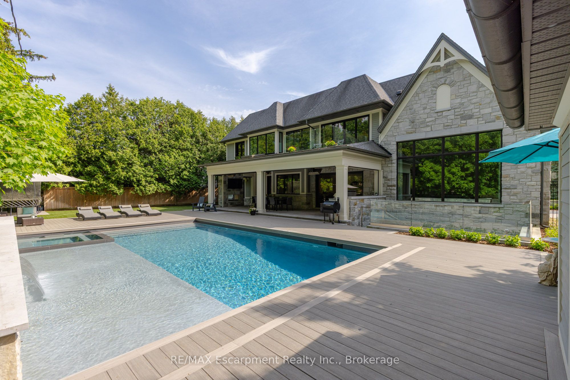 129 WOLFDALE Avenue, Oakville, ON L6L 4R9 photo 4