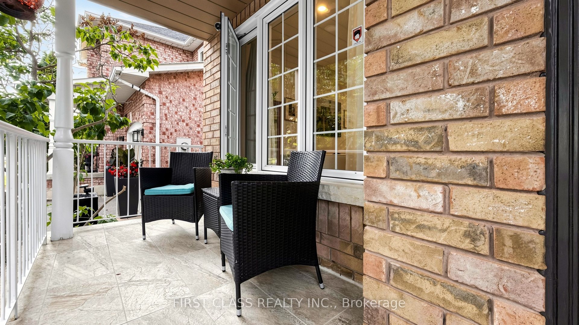 2407 East Gate Crescent, Oakville, ON L6H 6L1 photo 5