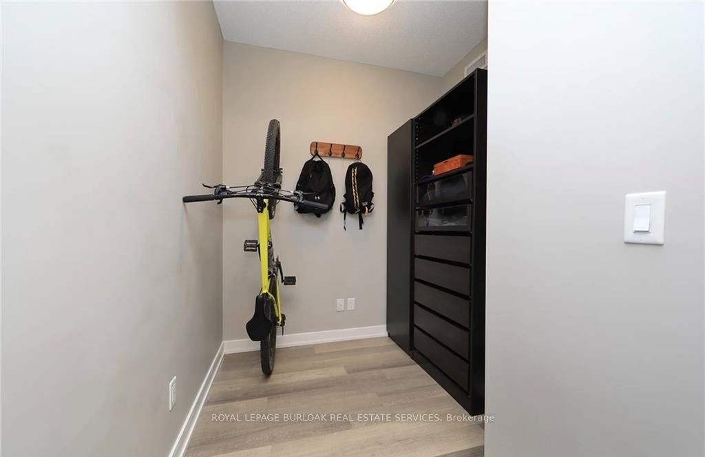5240 Dundas Street B504, Burlington, ON L7L 0J6 photo 4