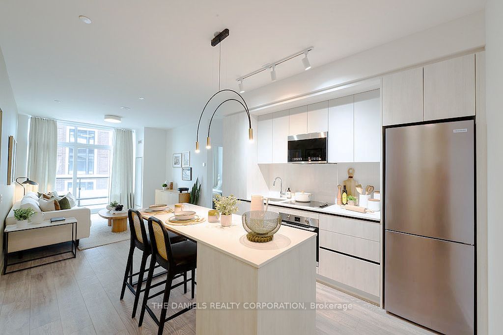 2485 Eglinton Avenue W 1308, Mississauga, ON L5M 2T1
