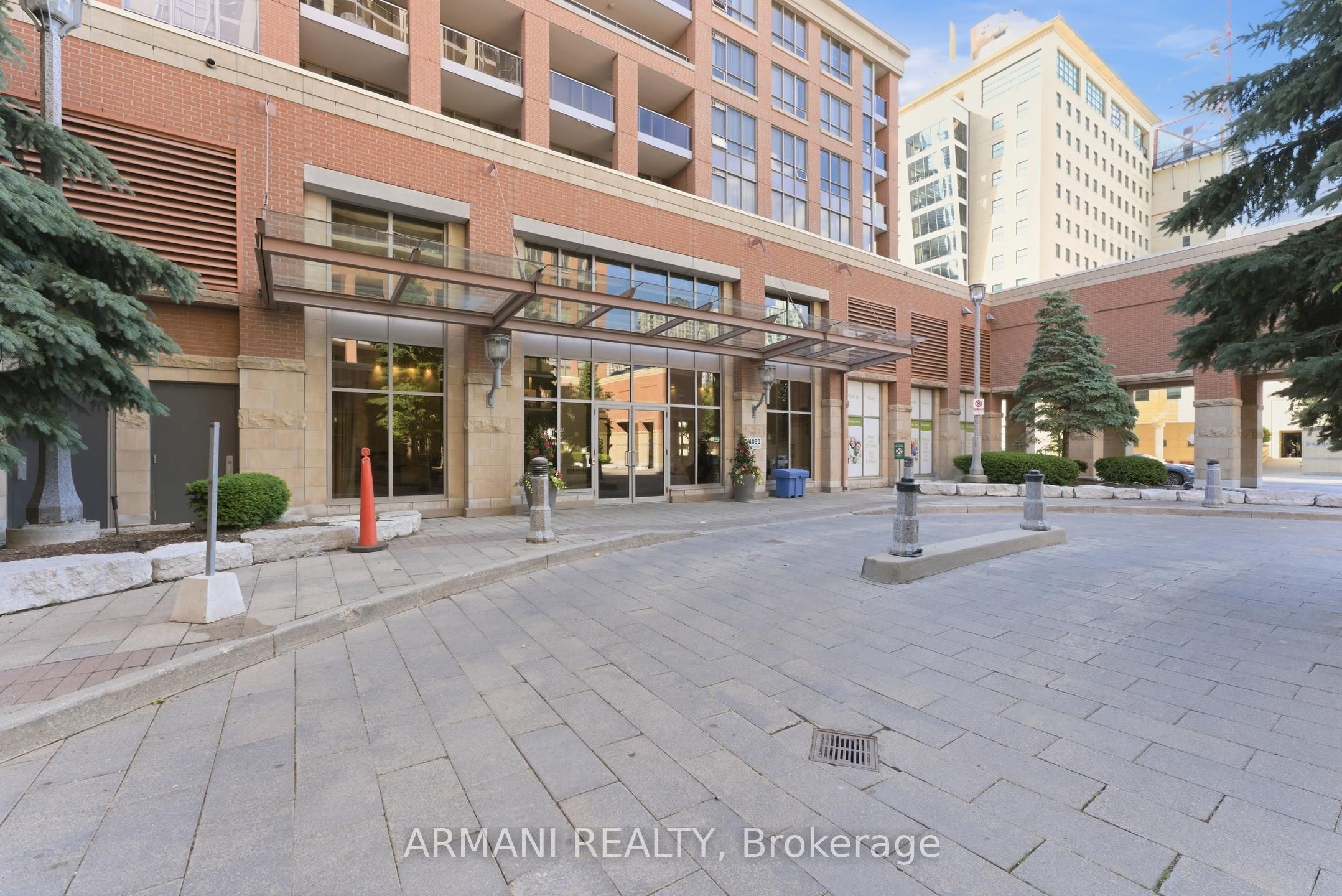 330 Princess Royal Drive GV 207, Mississauga, ON L5B 4P7 photo 4