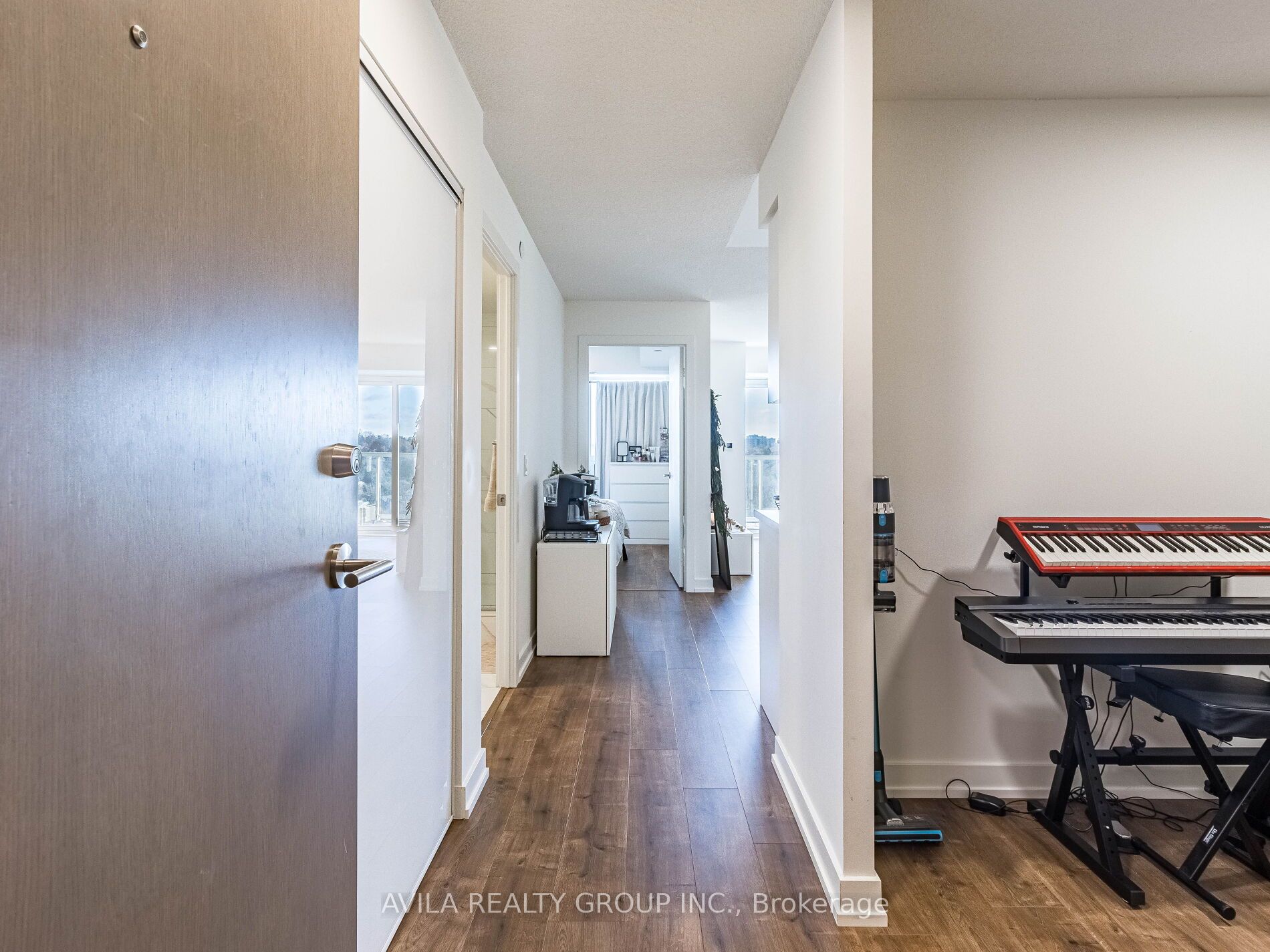 10 Wilby Crescent 1004, Toronto, ON M9N 0B6 photo 5