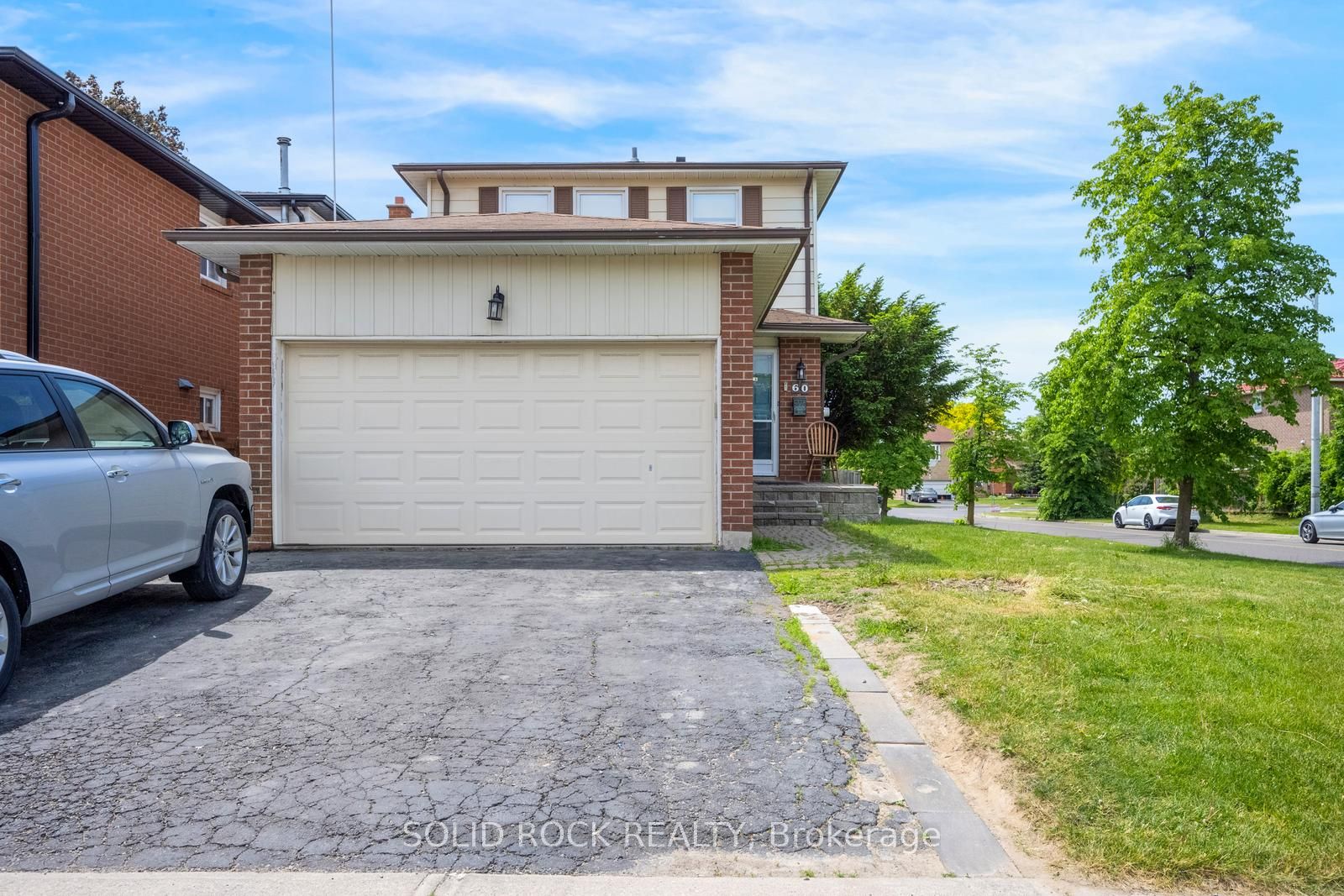 60 Martindale Crescent, Brampton, ON L6X 2T9 photo 2