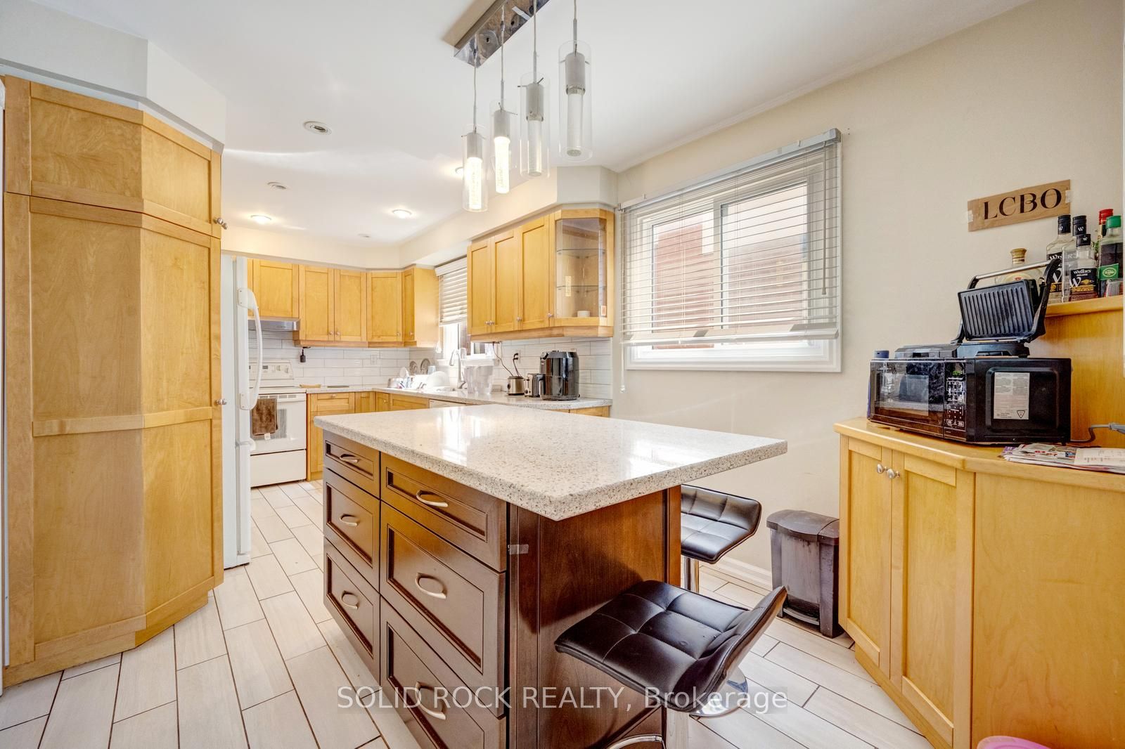 60 Martindale Crescent, Brampton, ON L6X 2T9 photo 5