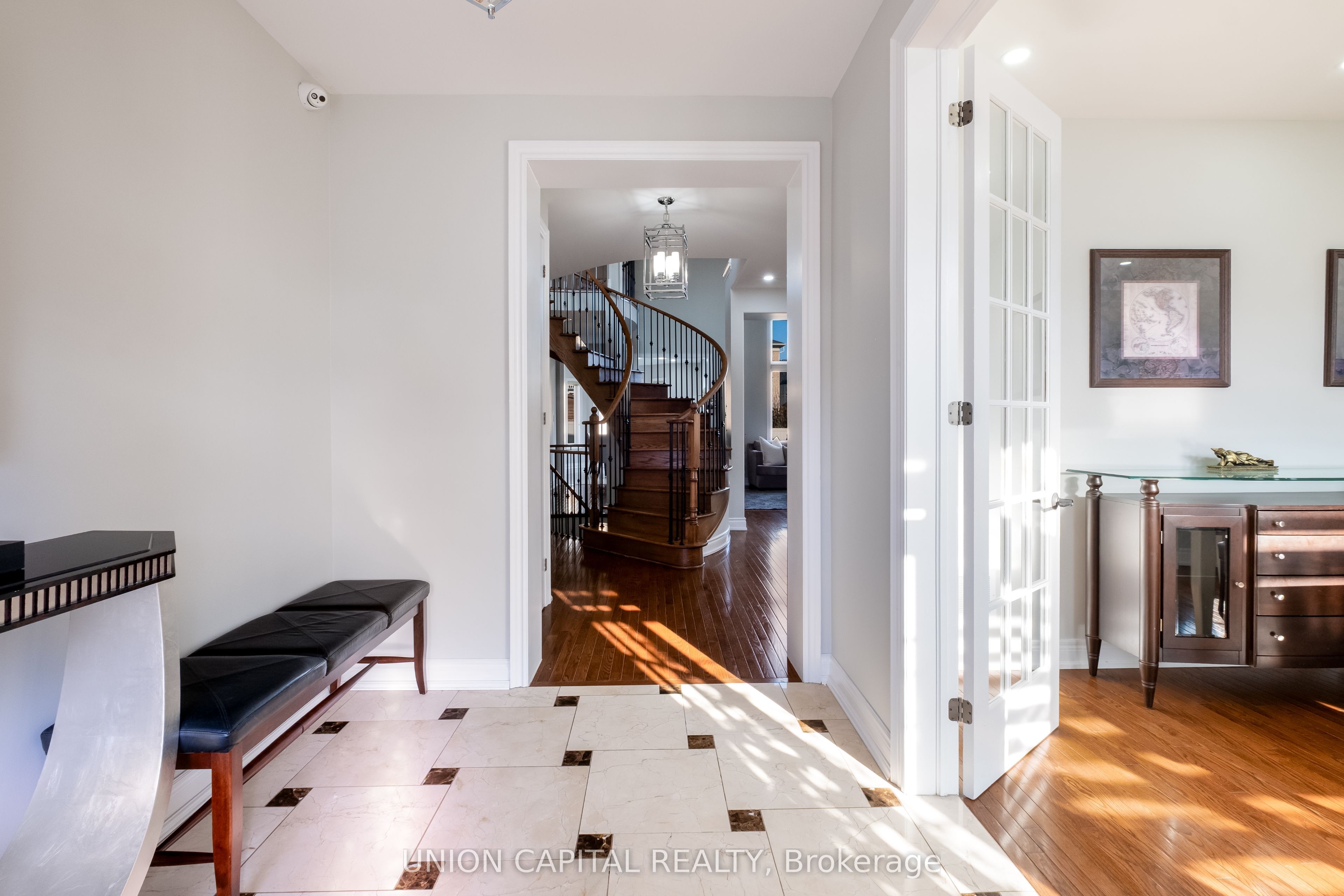 67 Royal West Drive, Brampton, ON L6X 0Z8 photo 4