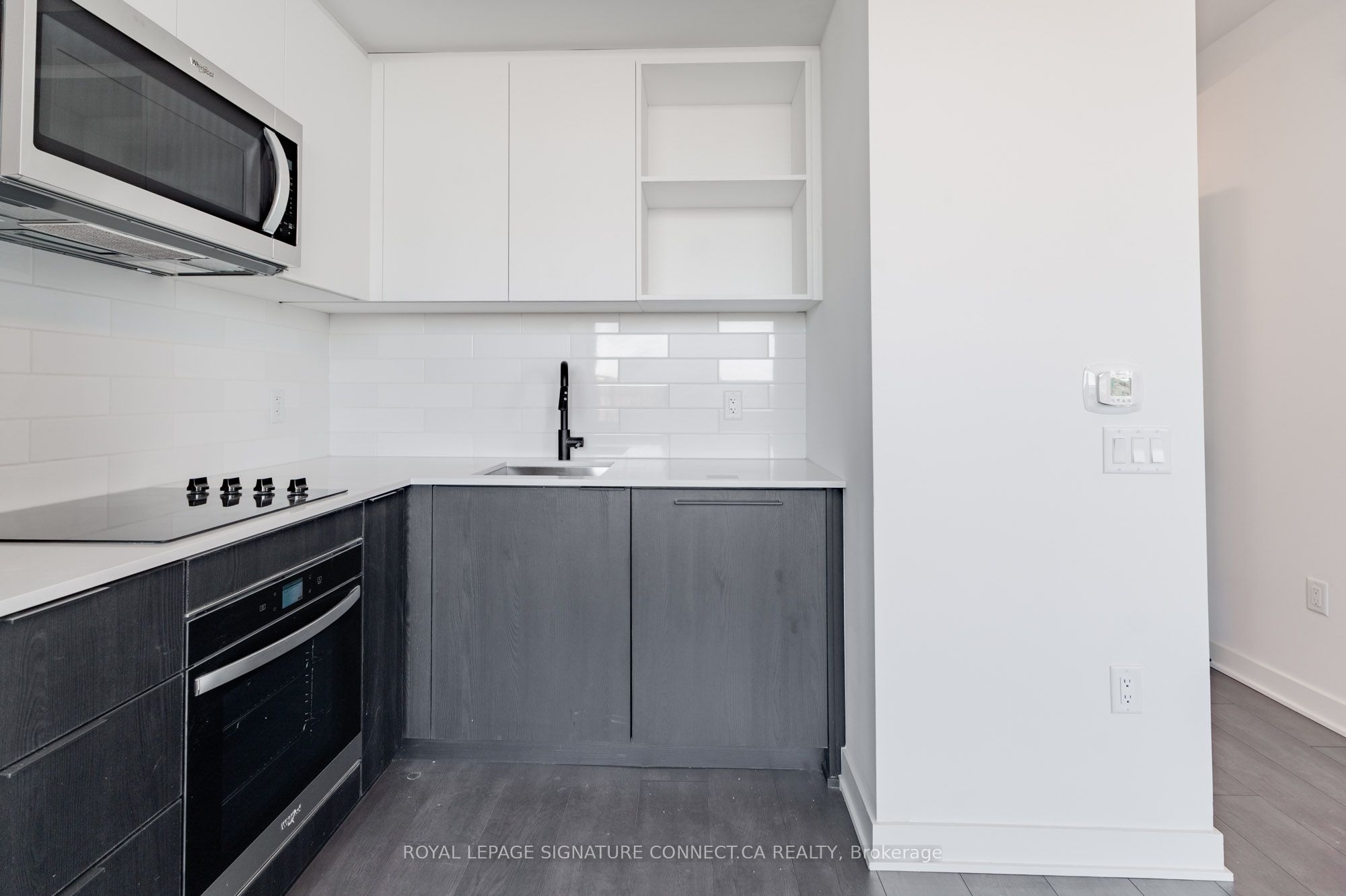 1185 Dupont Street 815, Toronto, ON M6H 0G5 photo 5