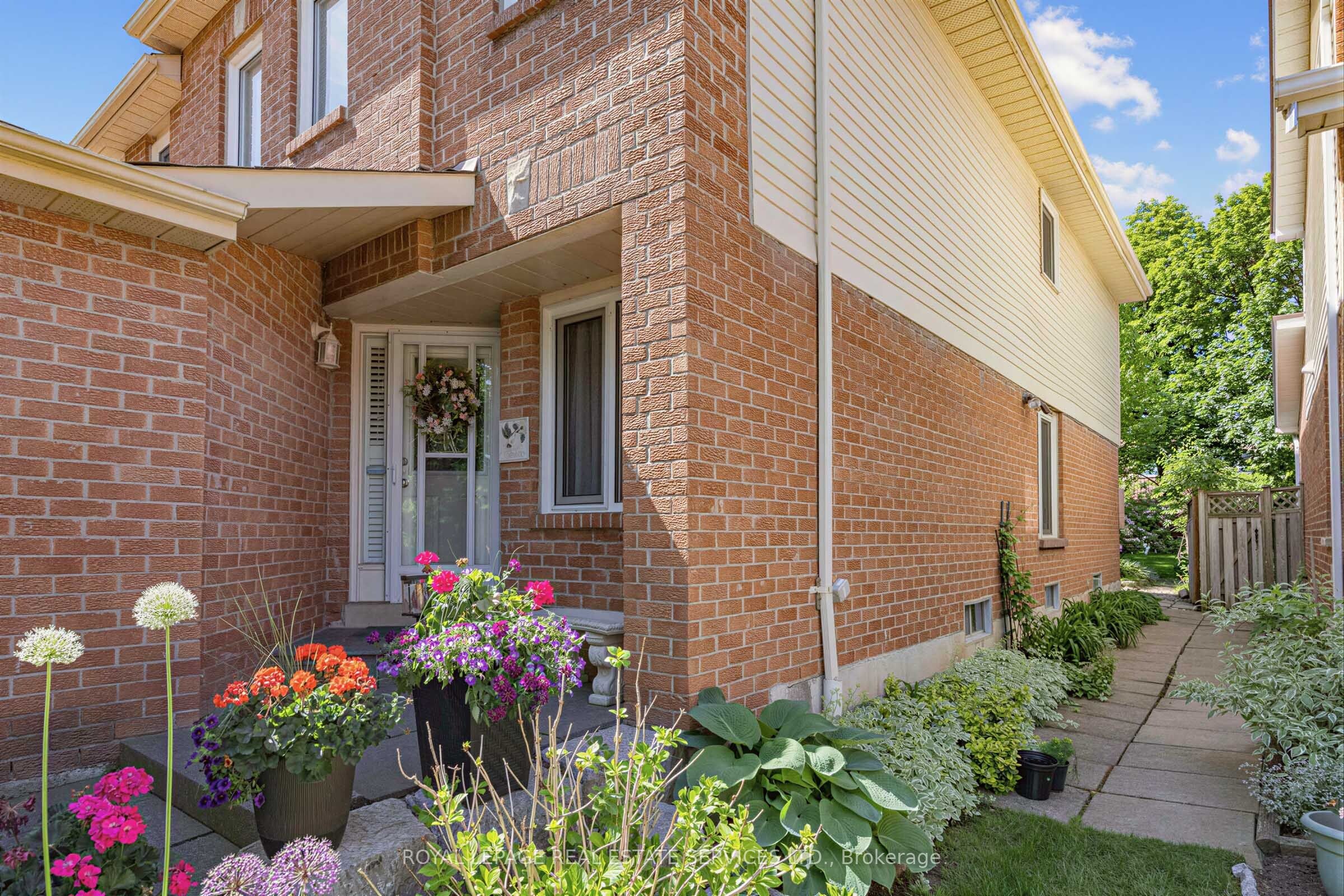 4024 Rushton Crescent, Mississauga, ON L5L 4H7 photo 4
