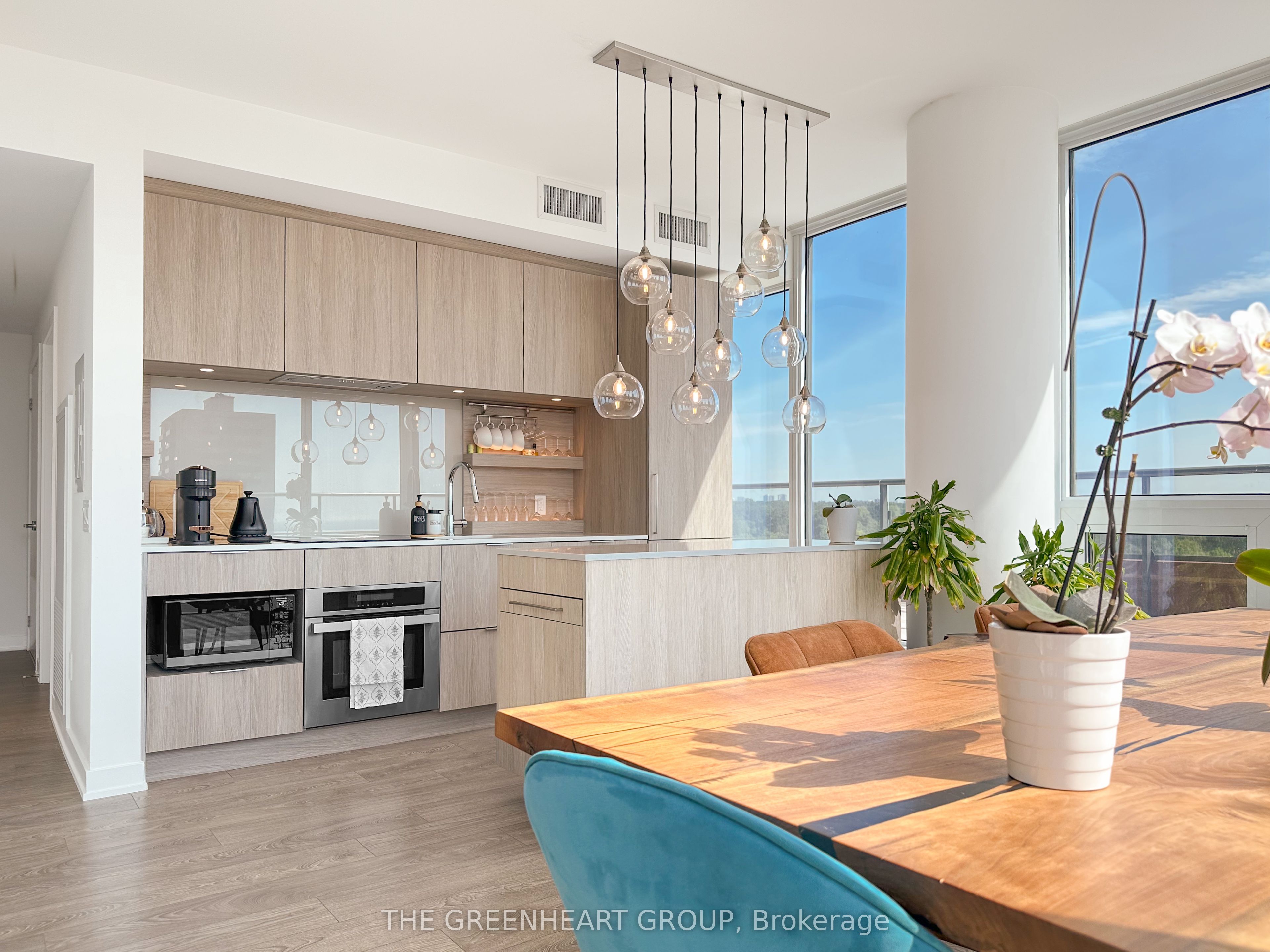 28 Ann Street 907, Mississauga, ON L5G 0E1 photo 2