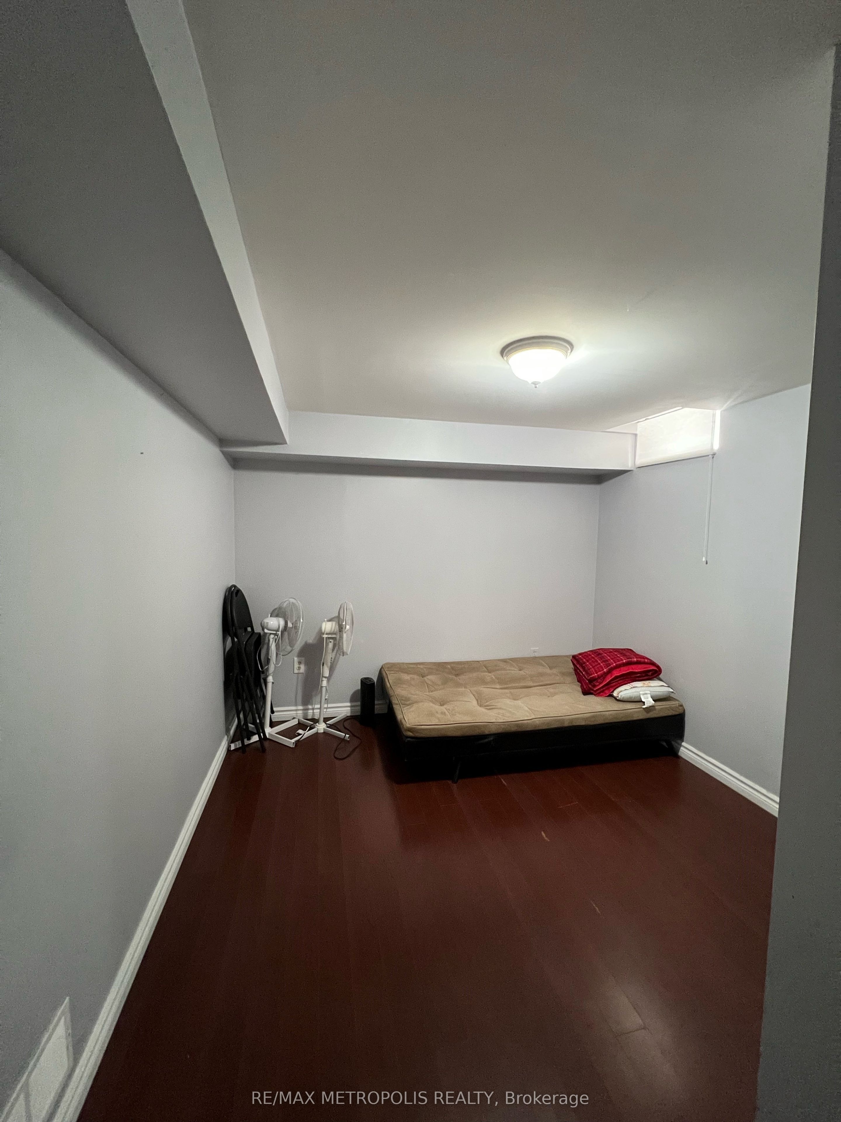 5884 Chorley Place Bsmt, Mississauga, ON L5M 5L7 photo 5