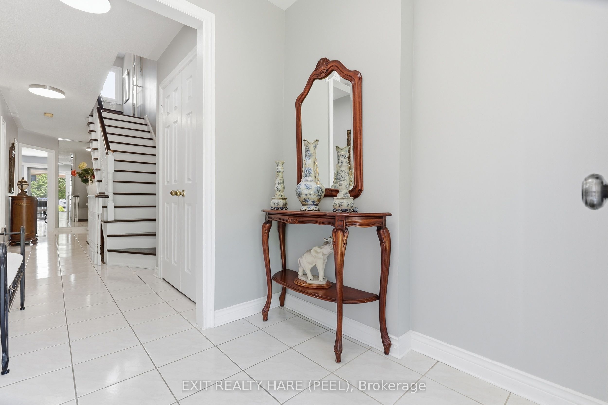 14 Warrington Court, Brampton, ON L6W 4G7 photo 5