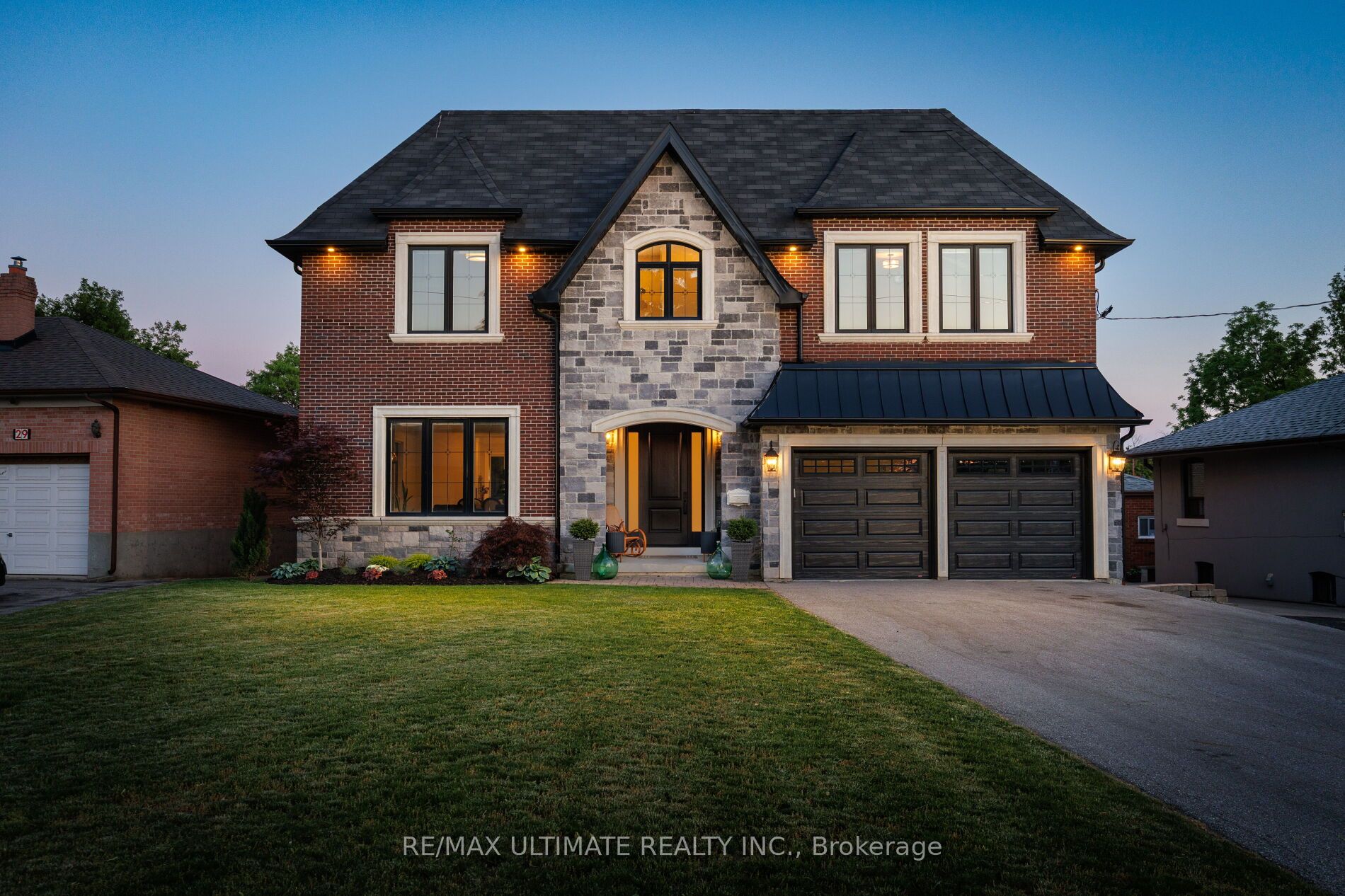 33 Dorsey Drive, Toronto, ON M6L 1S9 photo 2