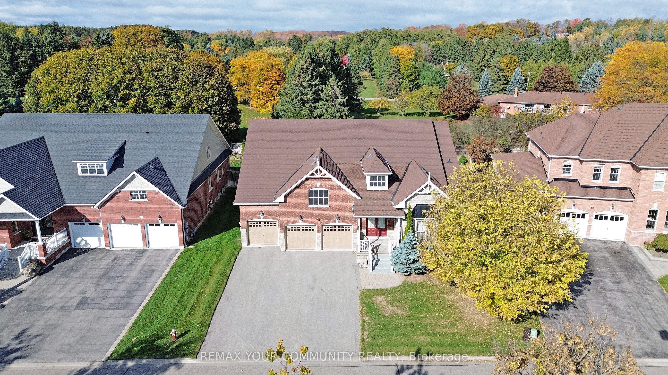 34 Mccandless Court, Caledon, ON L7C 3R6 photo 2