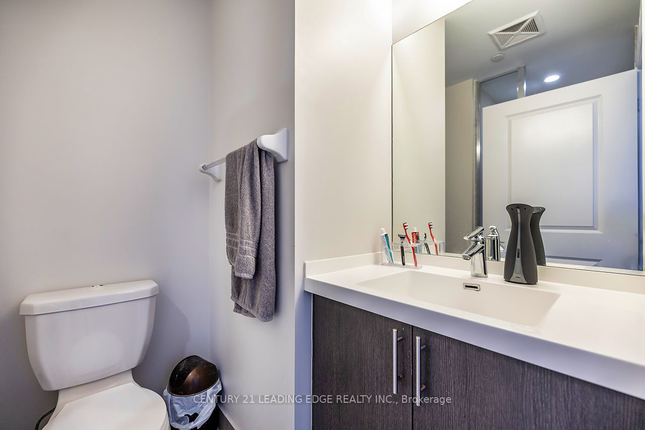 2 Eva Road 2928, Toronto, ON M9C 0A9 photo 5
