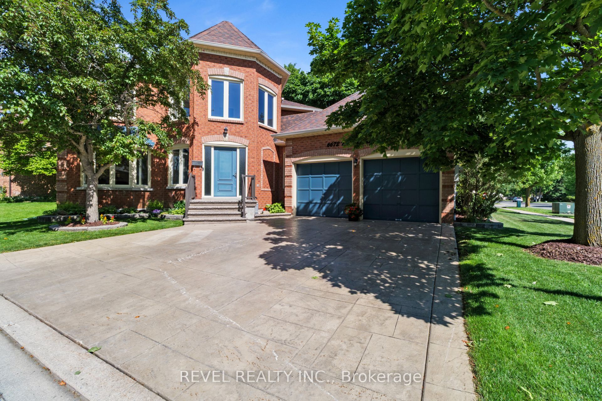 6672 Mockingbird Lane, Mississauga, ON L5N 5K1 photo 2