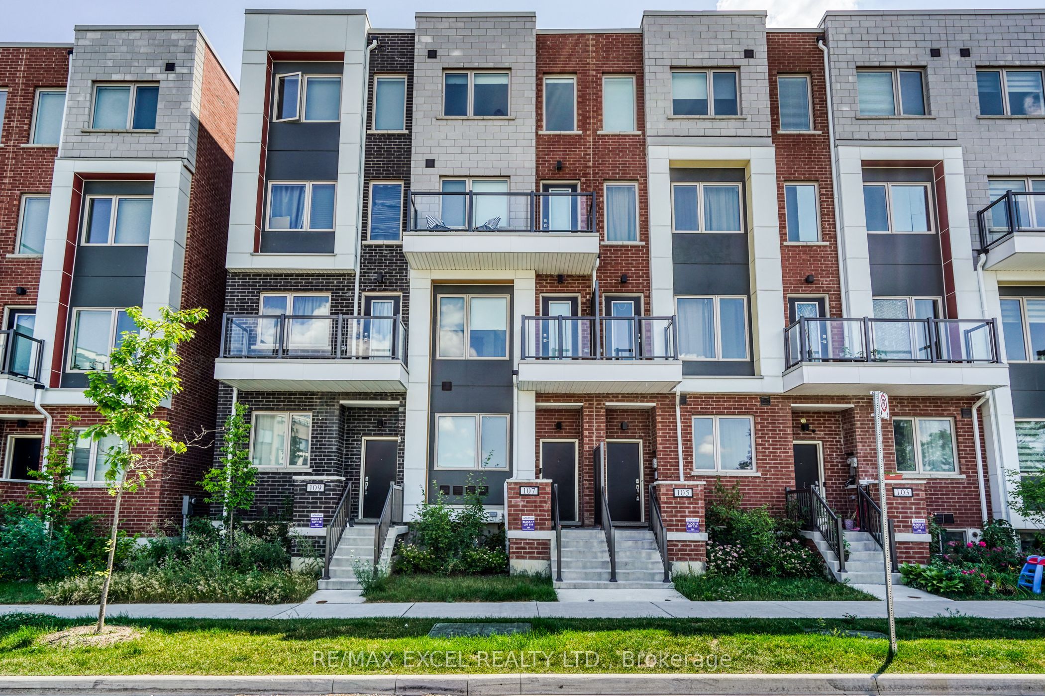 107 Frederick Tisdale Drive, Toronto, ON M3K 0C6