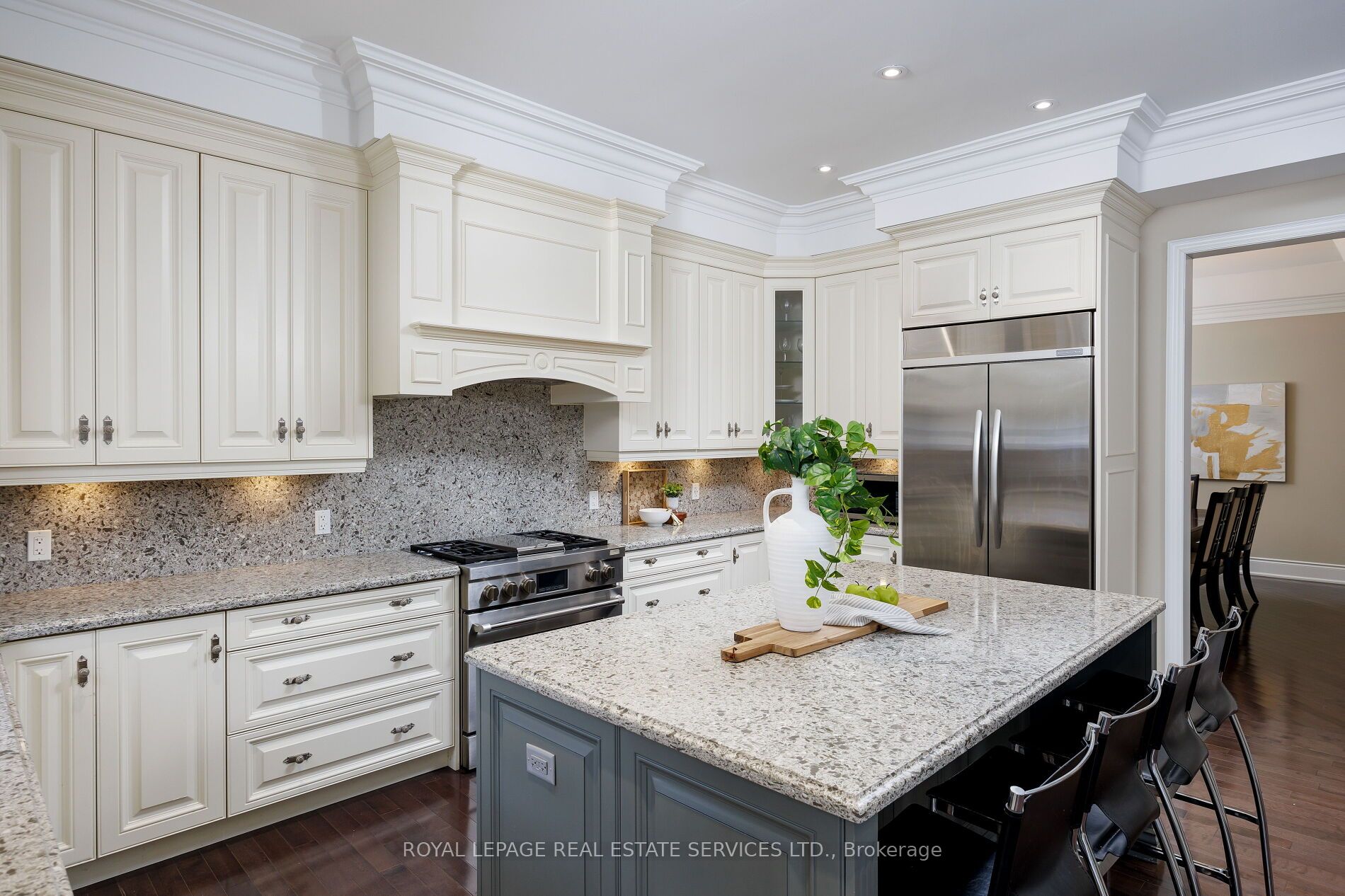 125 Paliser Court, Oakville, ON L6K 2H1 photo 3
