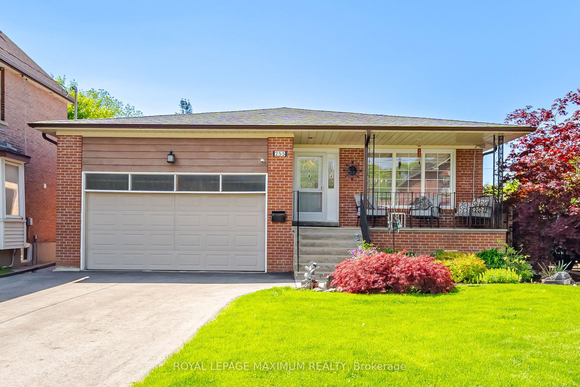255 John Street, Toronto, ON M9N 1K1