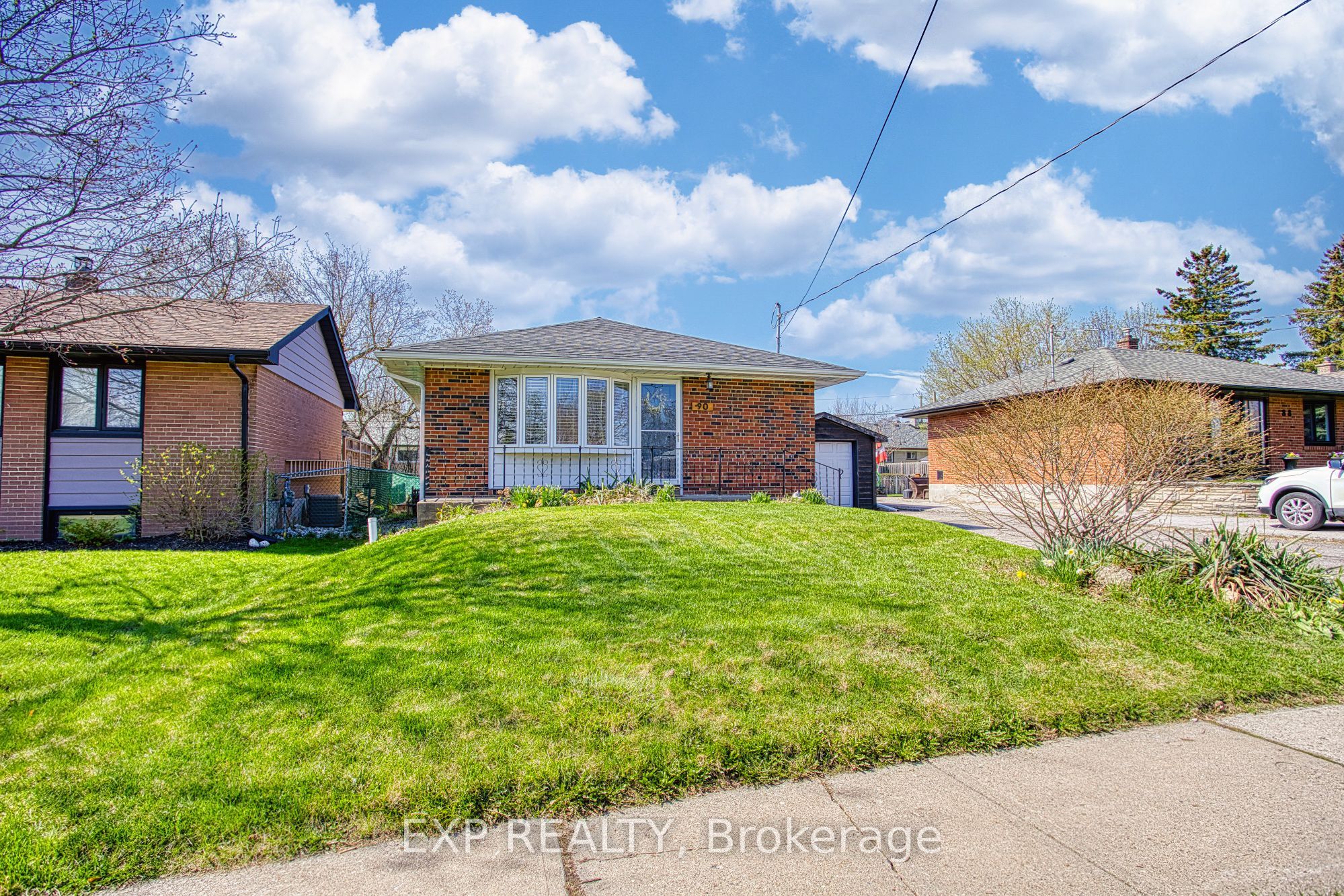 90 Prince Charles Drive, Halton Hills, ON L7G 3V4 photo 3