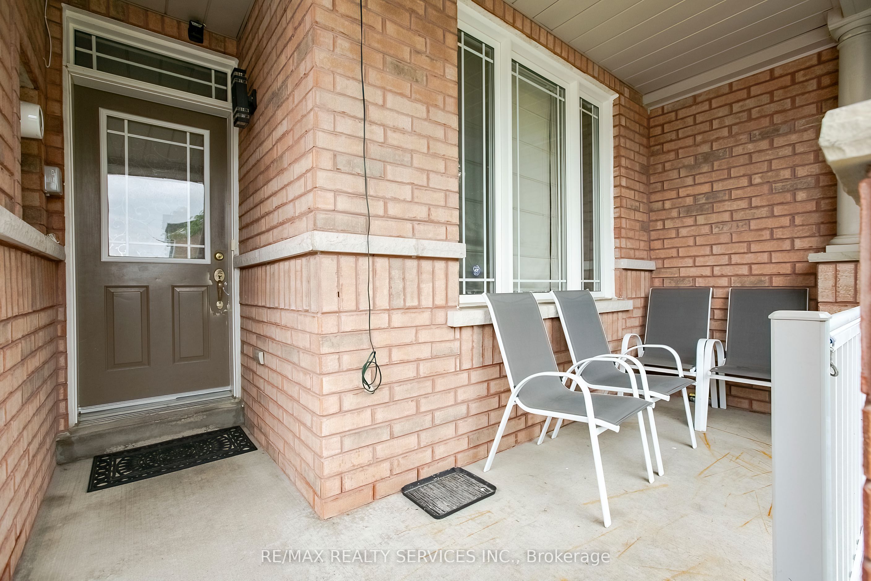14 Eaglefield Gate, Brampton, ON L7A 3S2 photo 4
