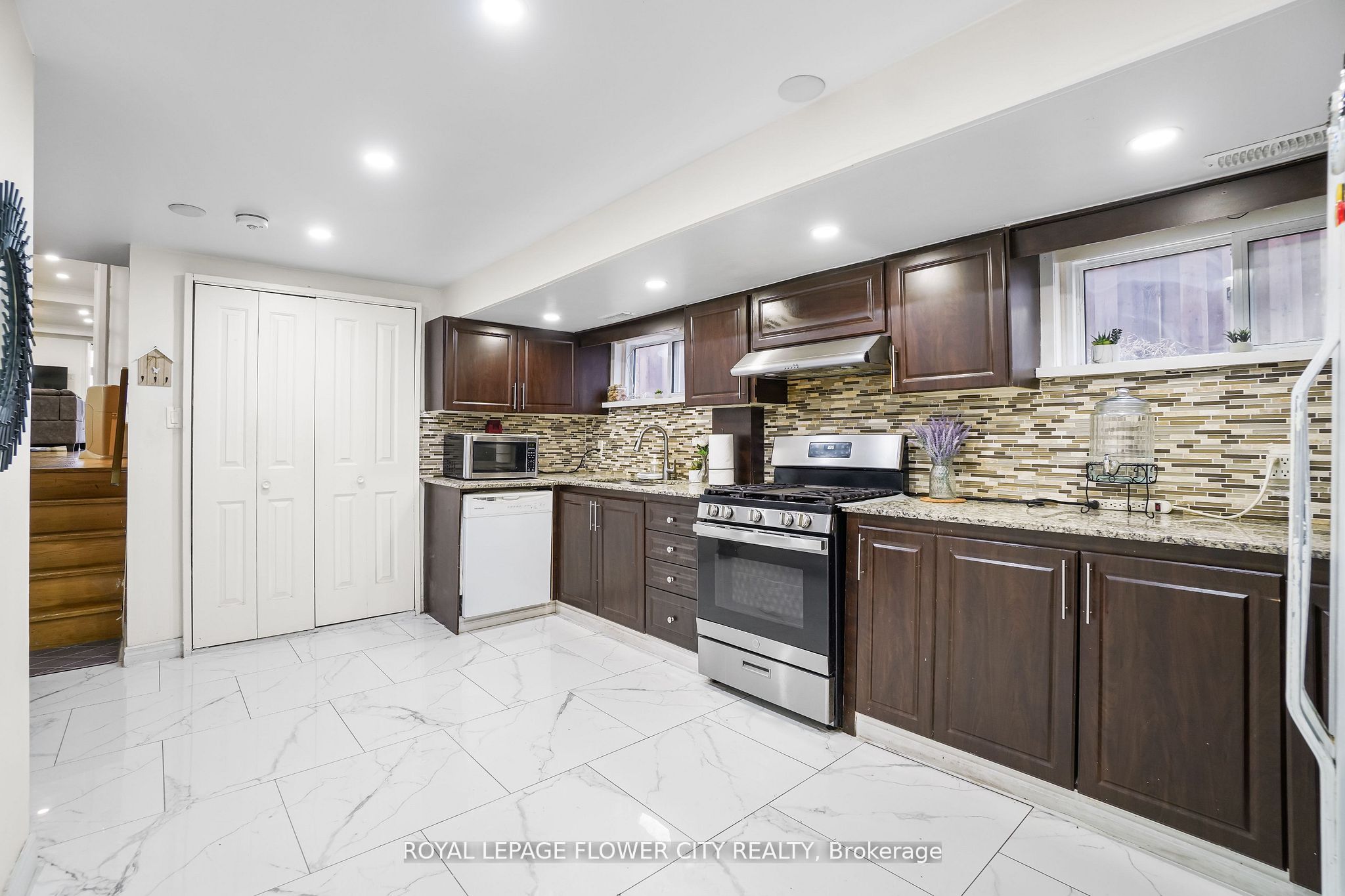 167 Shoreham Drive, Toronto, ON M3N 1T3 photo 3