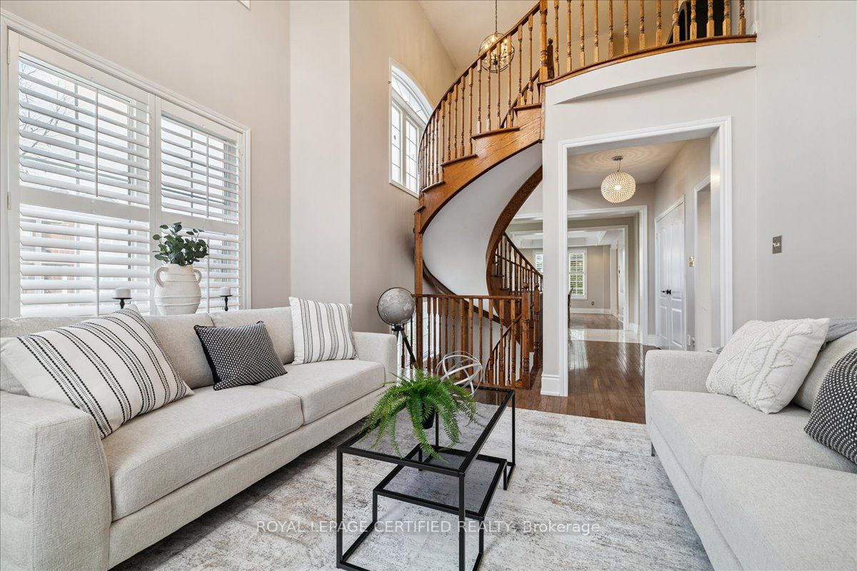 2523 Highmount Crescent, Oakville, ON L6M 4Z1 photo 5