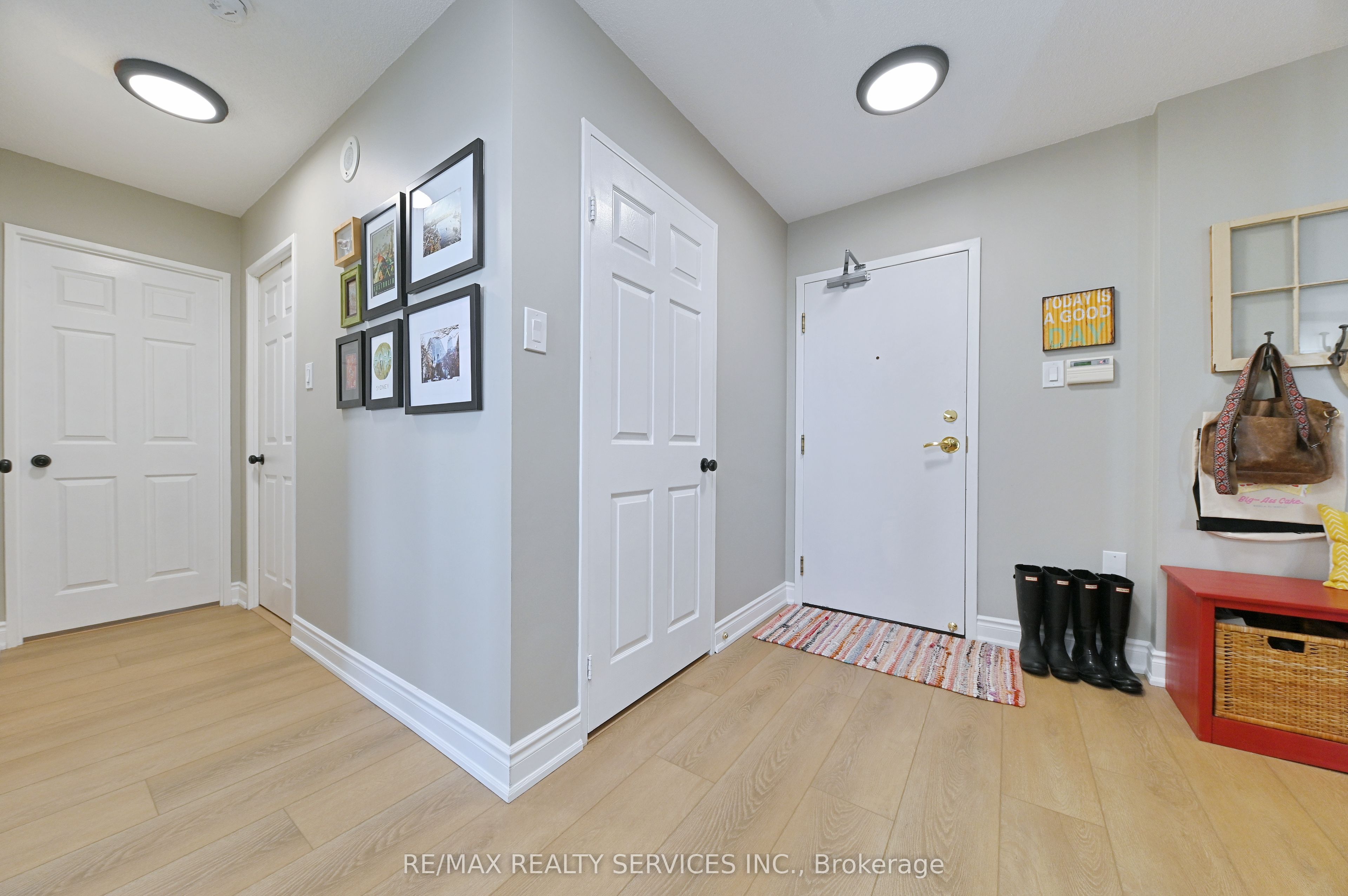 20 Cherrytree Drive 905, Brampton, ON L6Y 3V1 photo 4