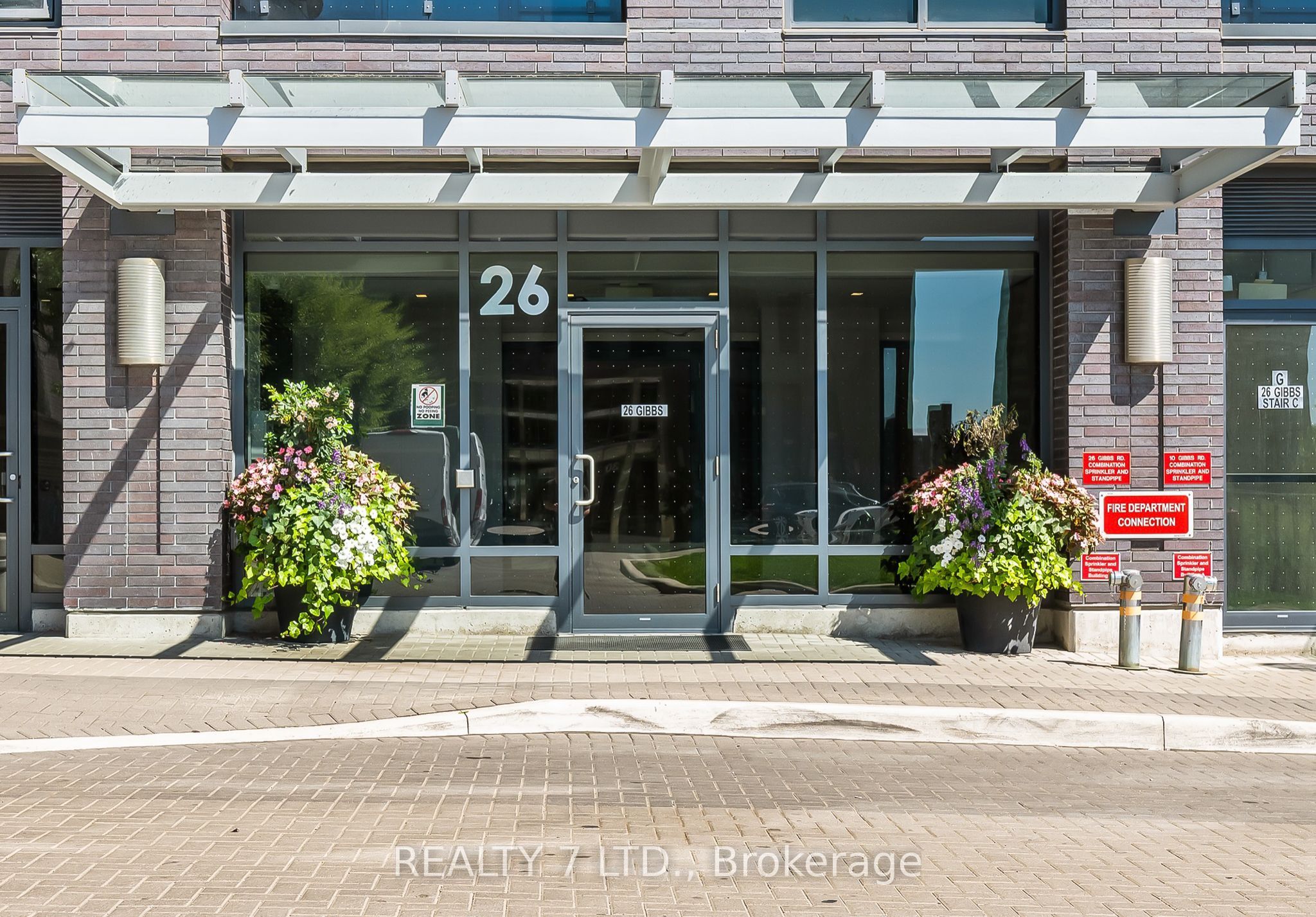 26 Gibbs Road 1033, Toronto, ON M9B 0E3 photo 5