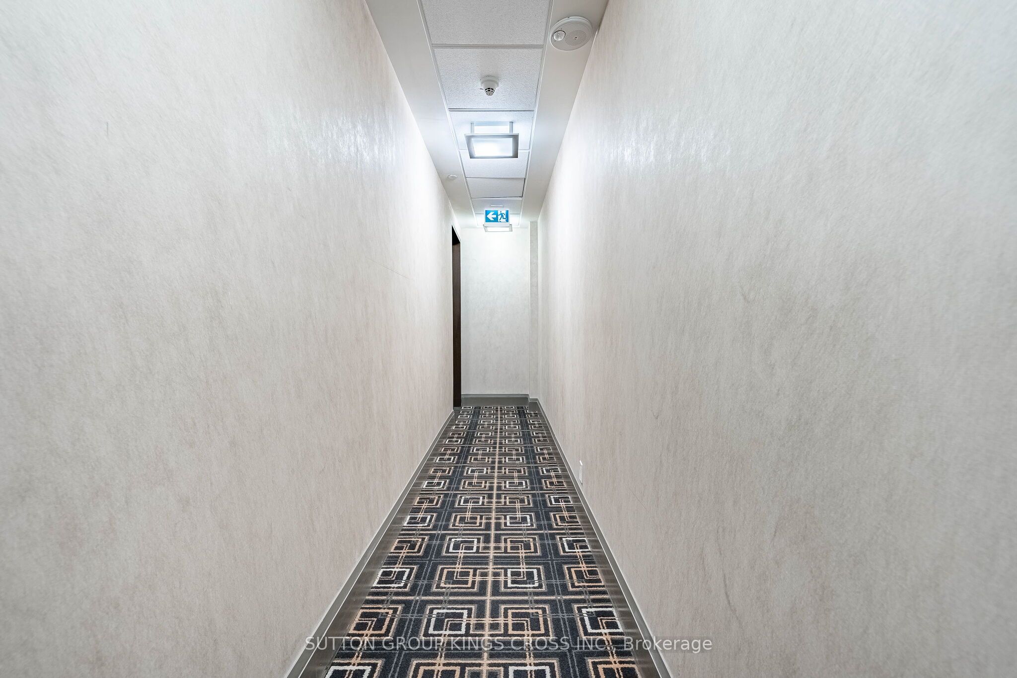15 Zorra Street 202, Toronto, ON M8Z 0C1 photo 2