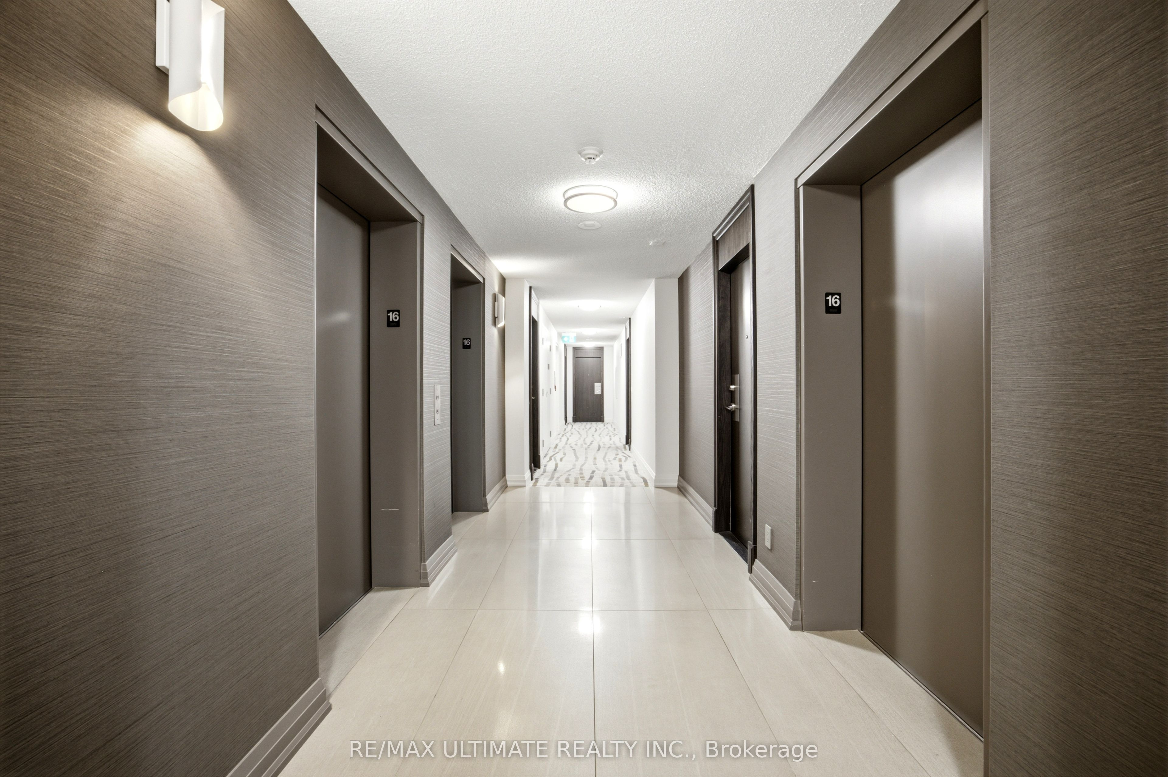 3 Michael Power Place 1603, Toronto, ON M9A 0A2 photo 2