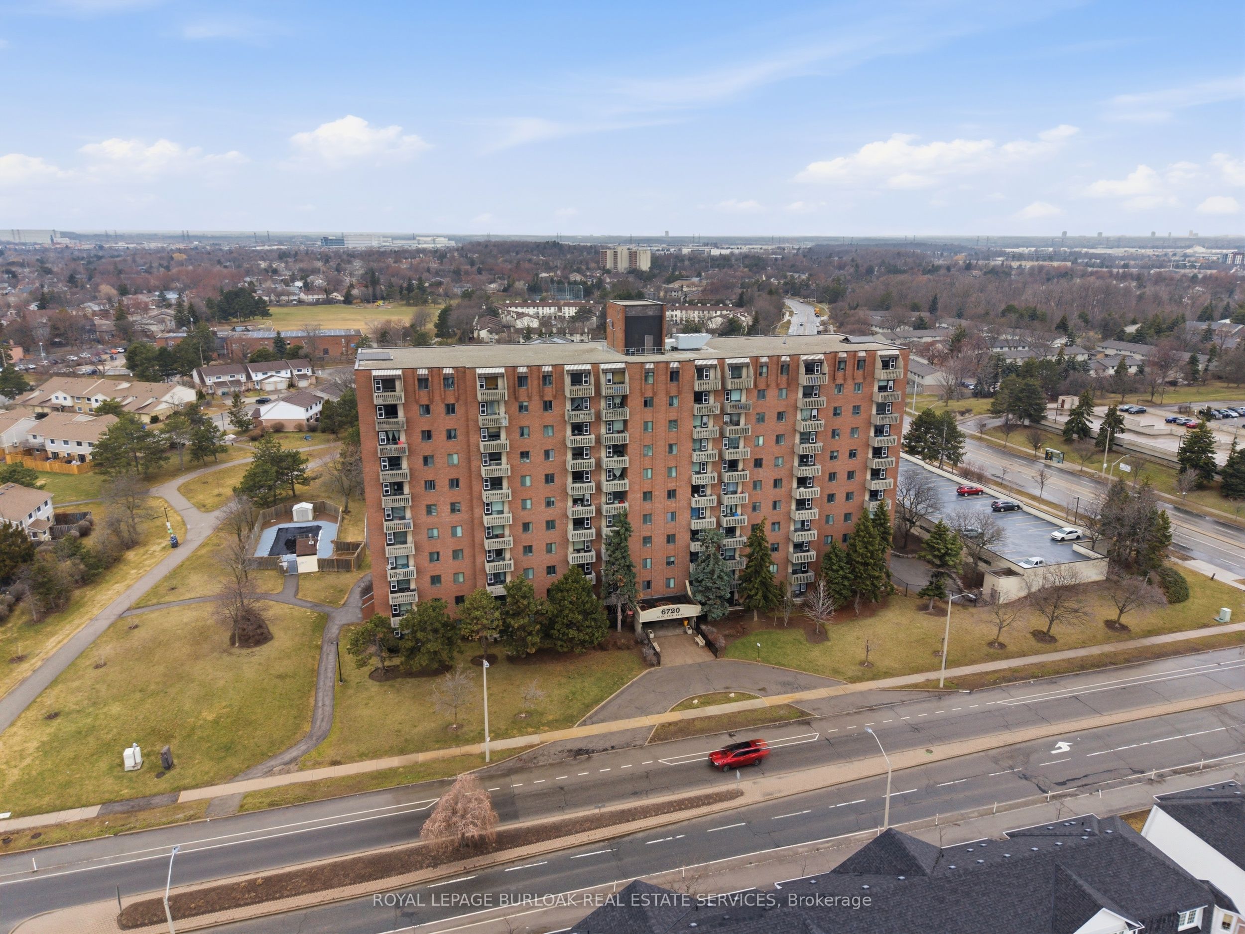 6720 Glen Erin Drive 312, Mississauga, ON L5N 3K8 photo 2