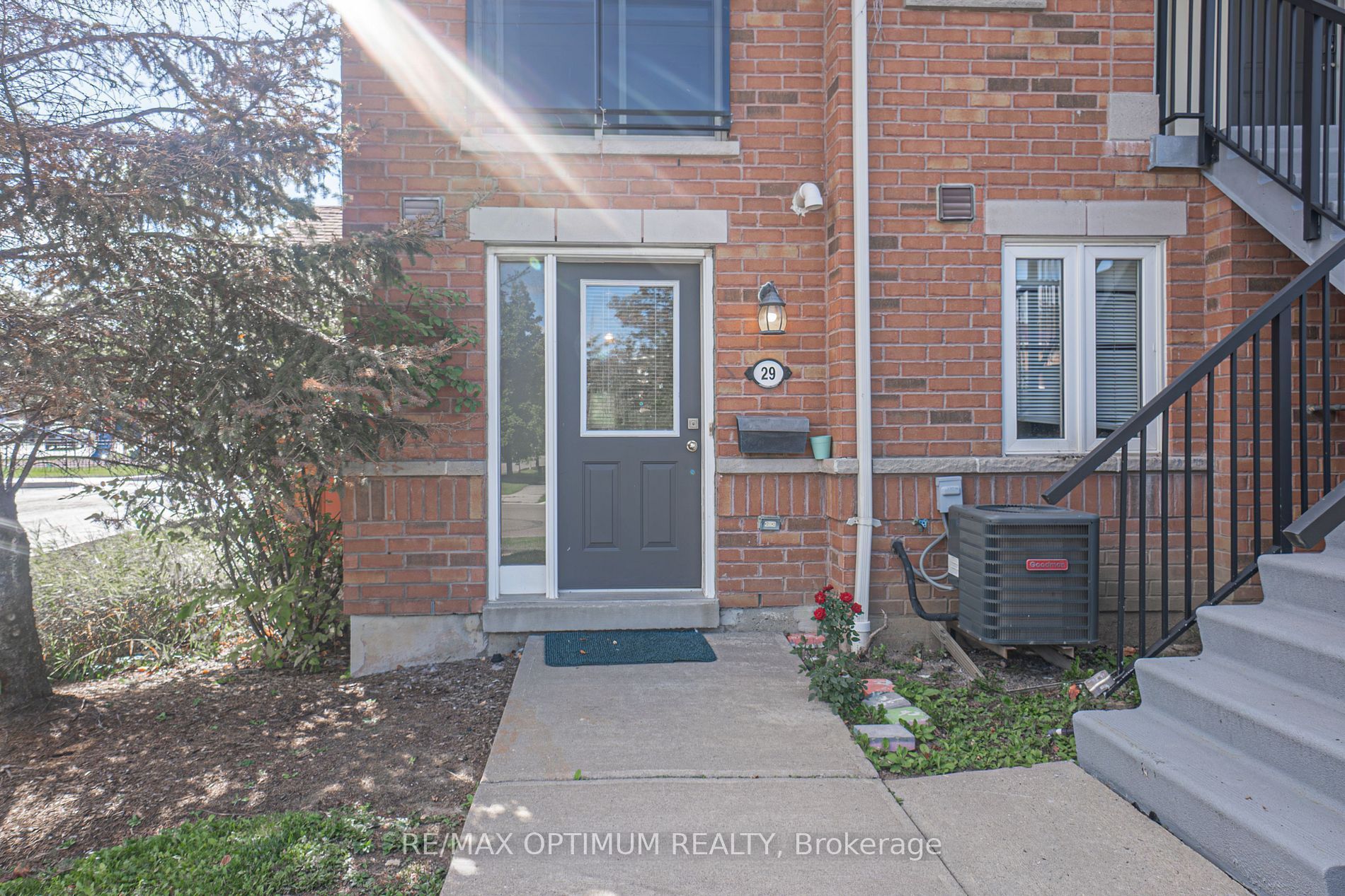 4620 Guildwood Way 29, Mississauga, ON L5R 4H4 photo 2