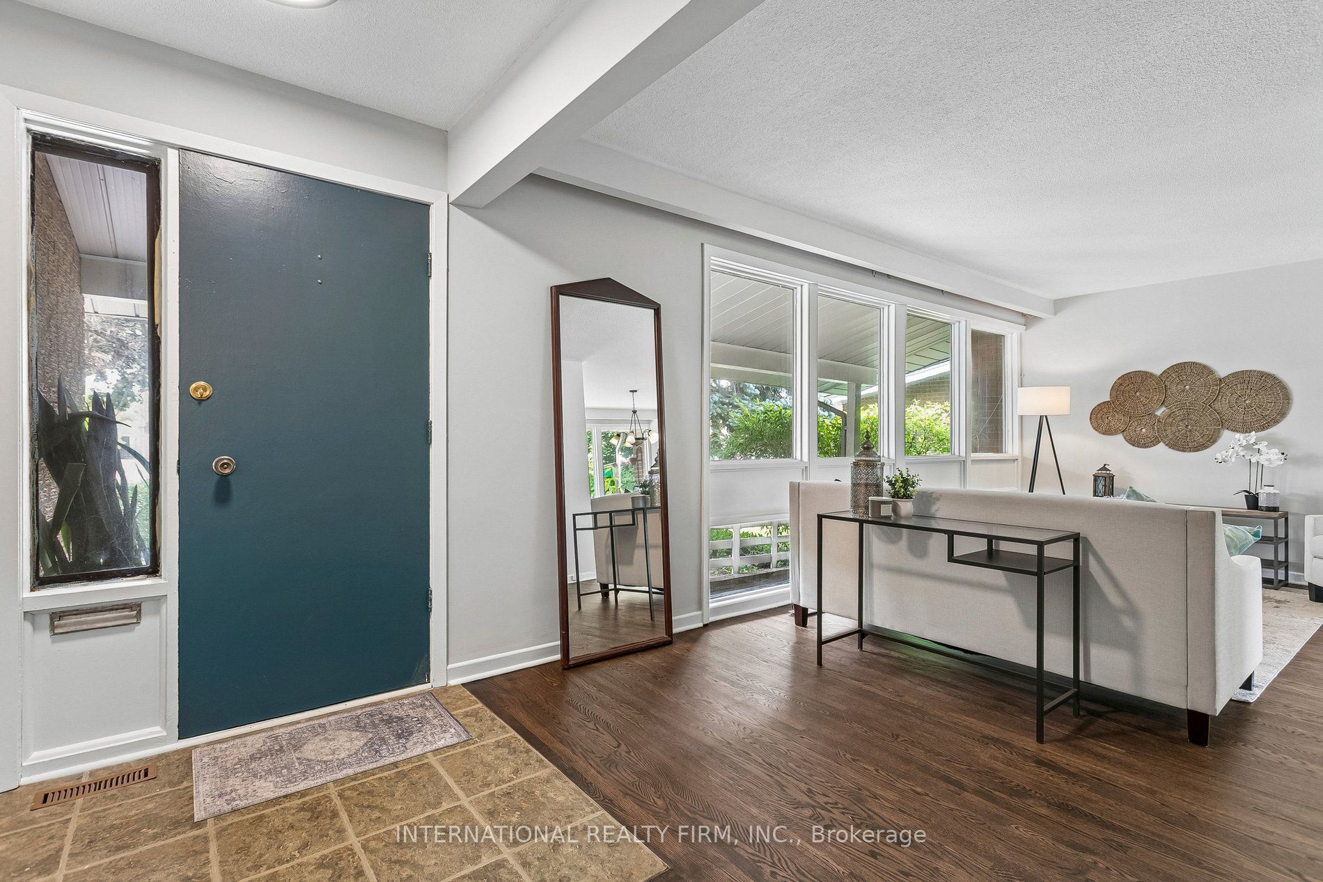 33 Kendleton Drive, Toronto, ON M9V 1T9 photo 4