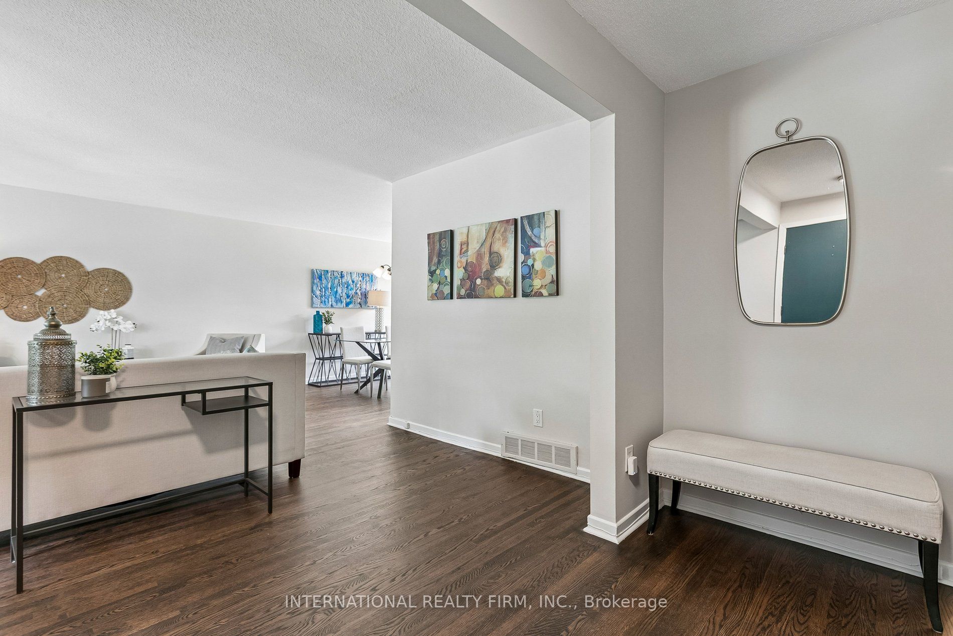 33 Kendleton Drive, Toronto, ON M9V 1T9 photo 5