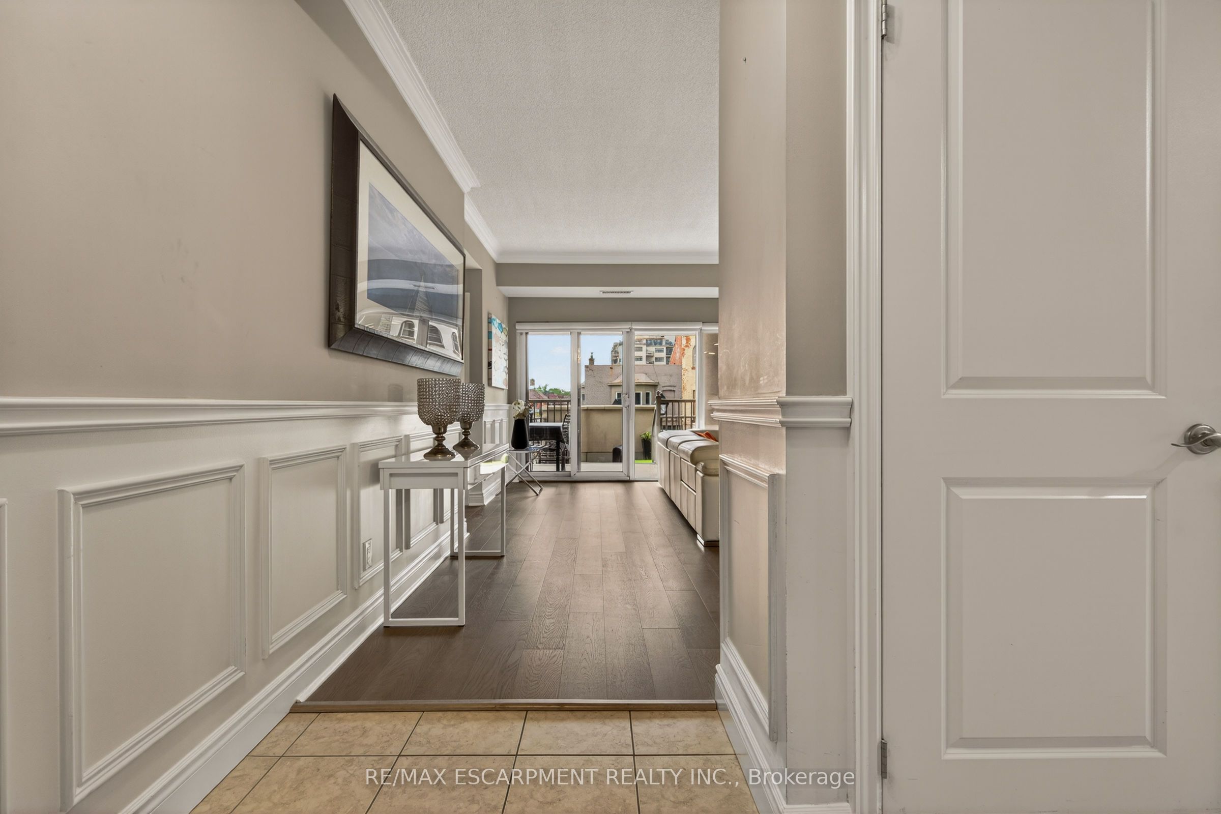 1477 Lakeshore Road 202, Burlington, ON L7S 1B5 photo 3
