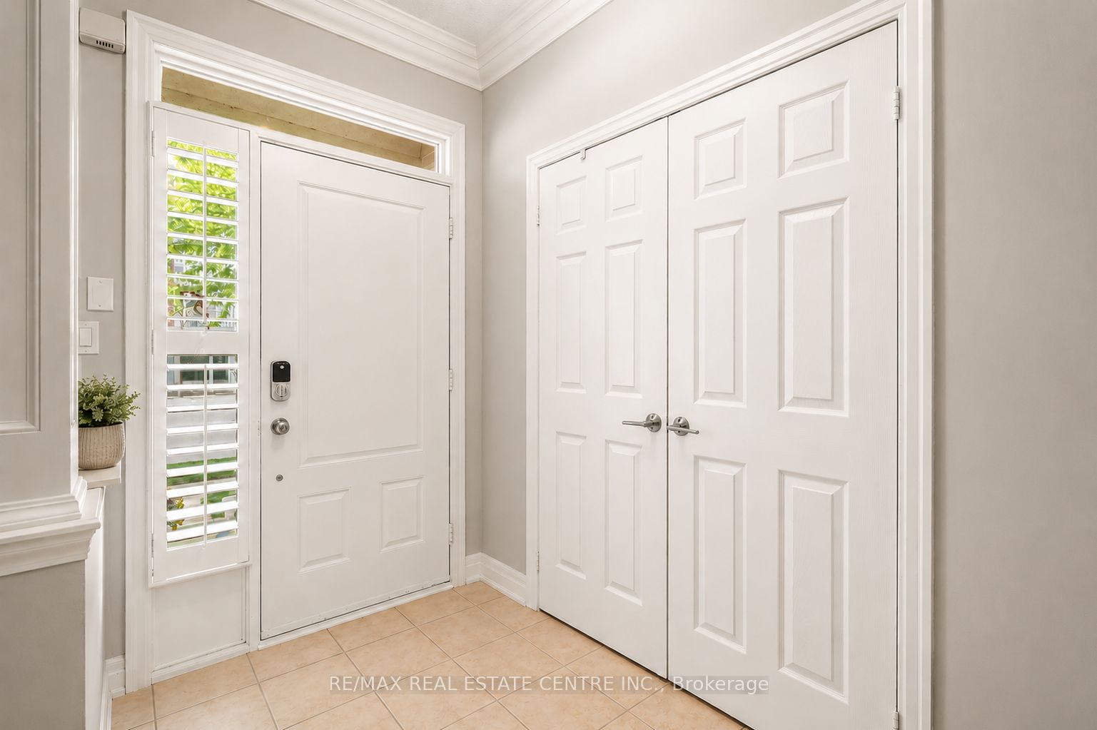12 St Lawrence Drive, Mississauga, ON L5G 4V1 photo 4