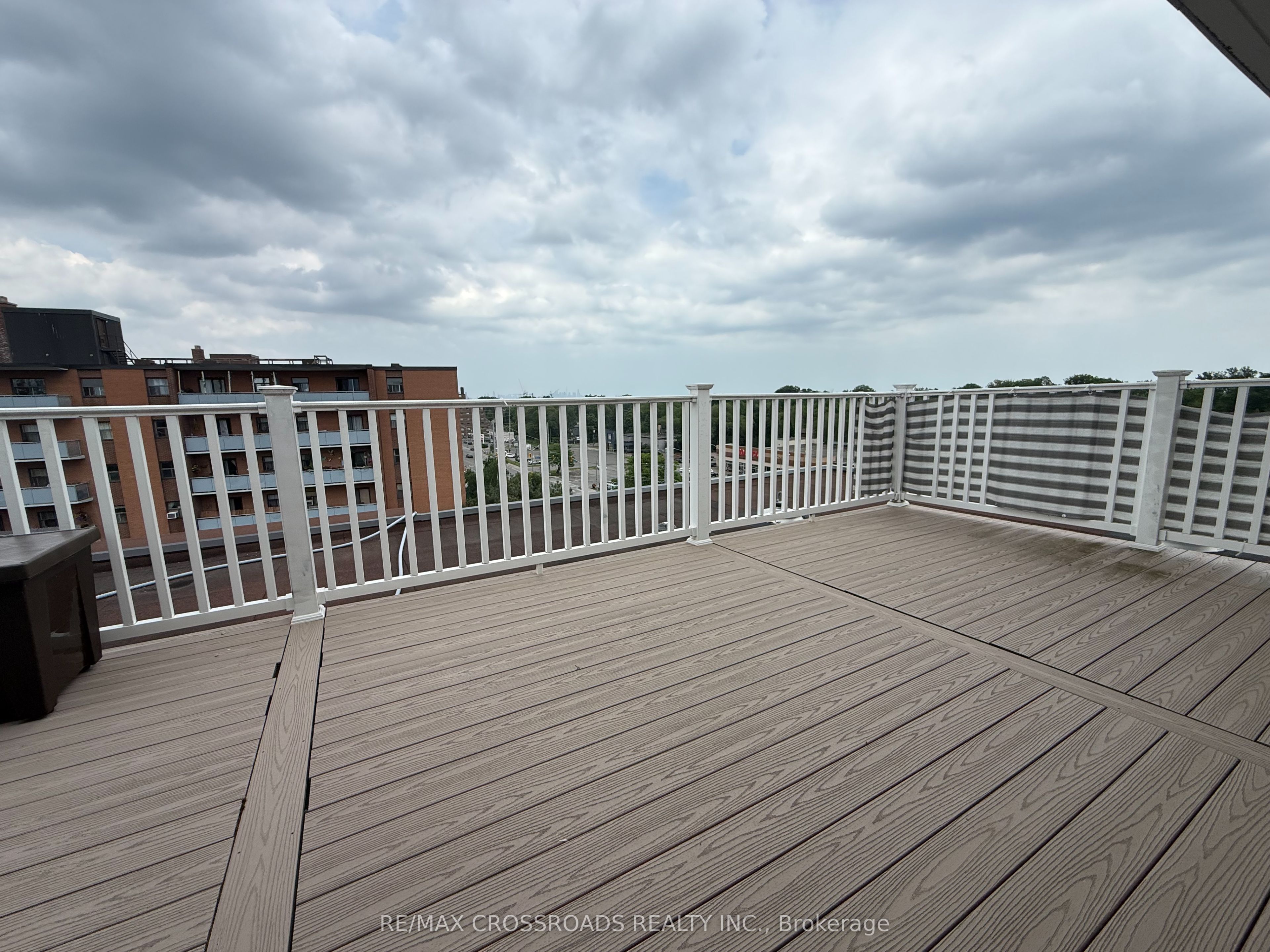 363 Lakeshore Road E 804, Mississauga, ON L5G 1H7 photo 5