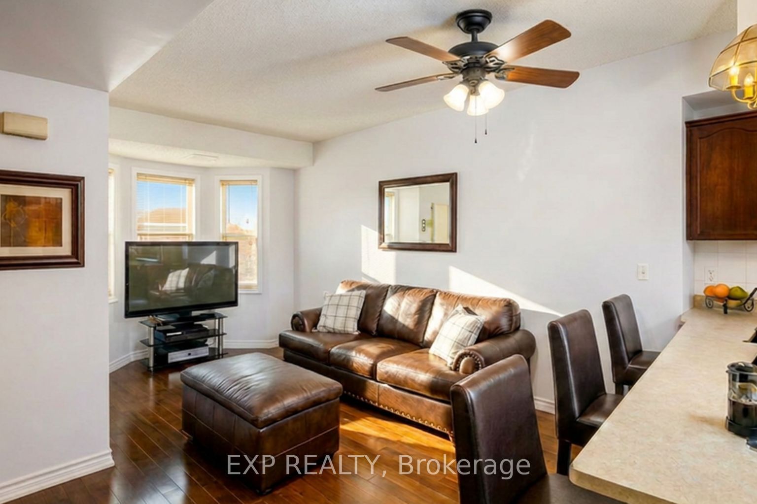 760 Lawrence Avenue W 132, Toronto, ON M6A 3E7 photo 2