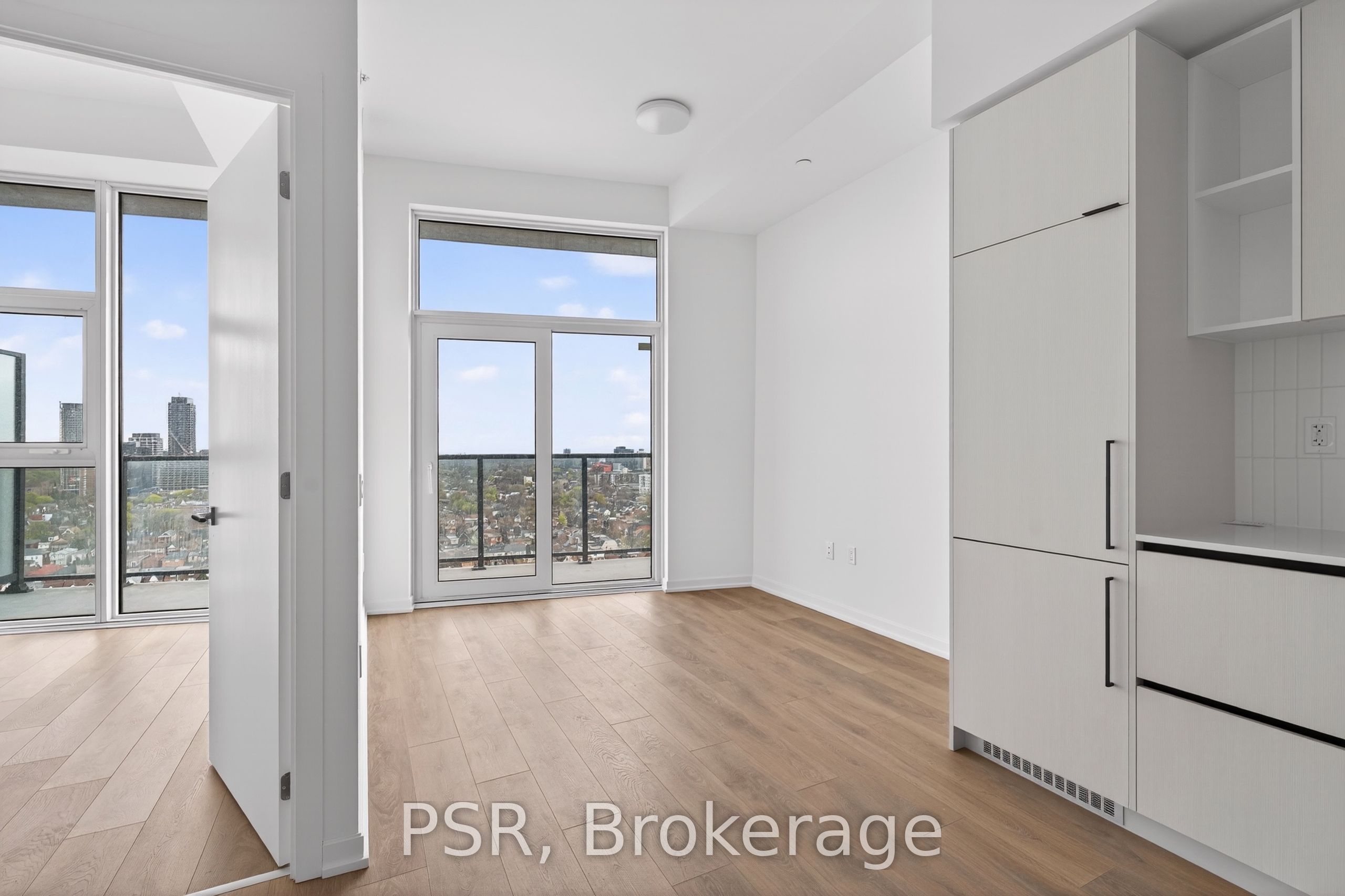 10 Graphophone Grove 1801, Toronto, ON M6H 0E5 photo 5