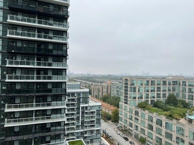 155 Legion Road N 1708, Toronto, ON M8Y 0A7 photo 3