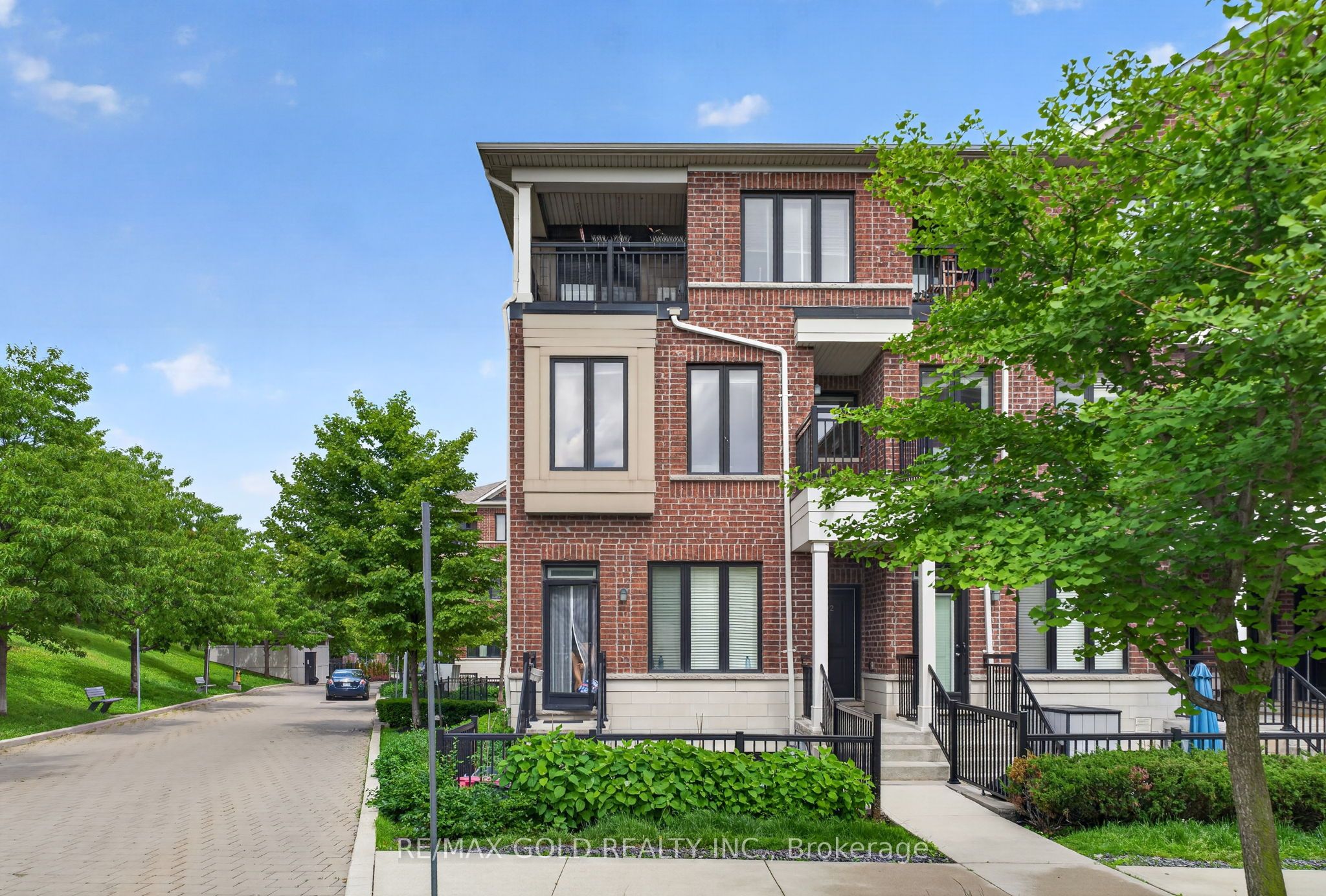 30 Carnation Avenue 92, Toronto, ON M8V 0B8 photo 3